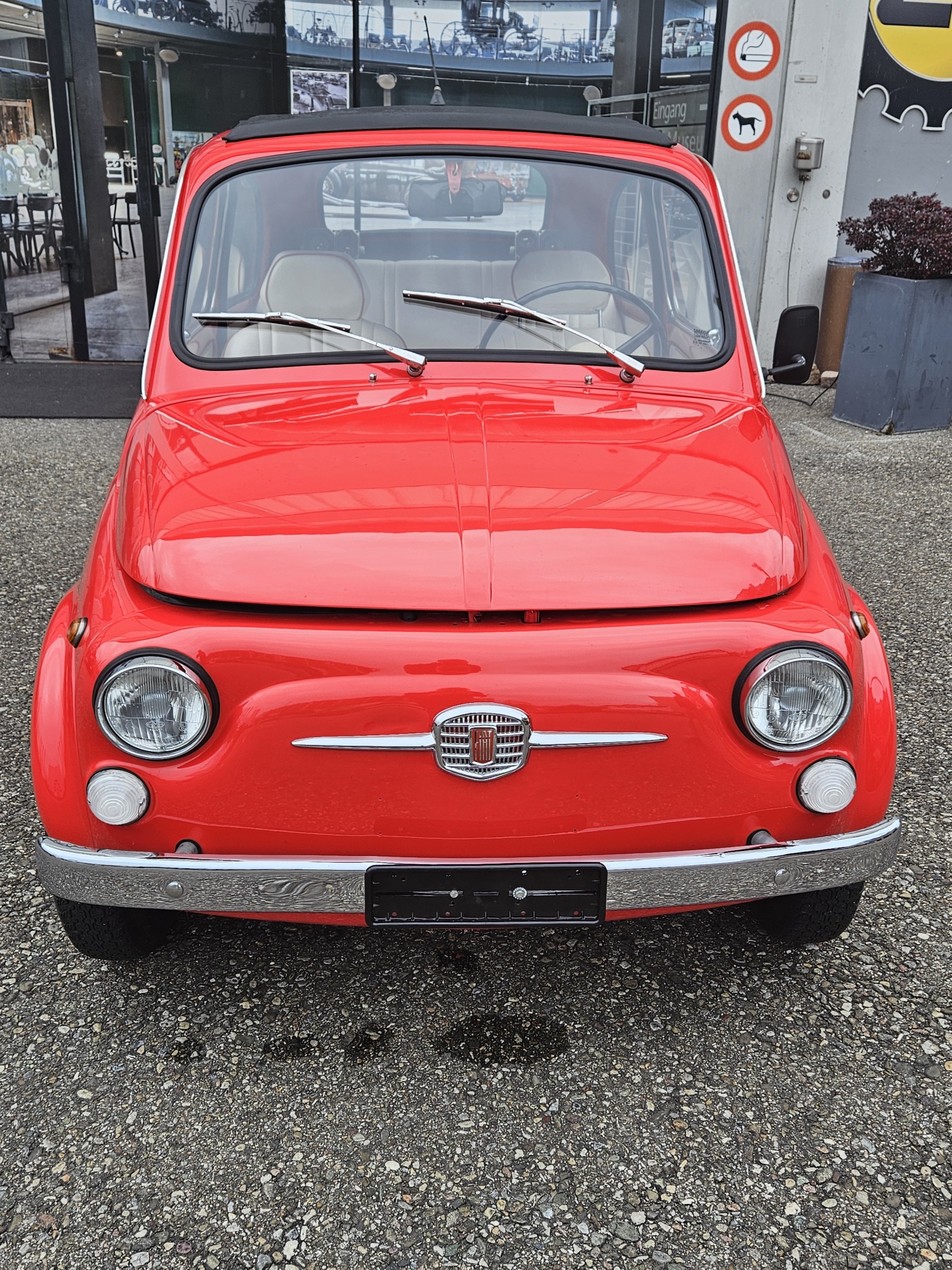 FIAT 500 Nuova mit Veteraneintrag