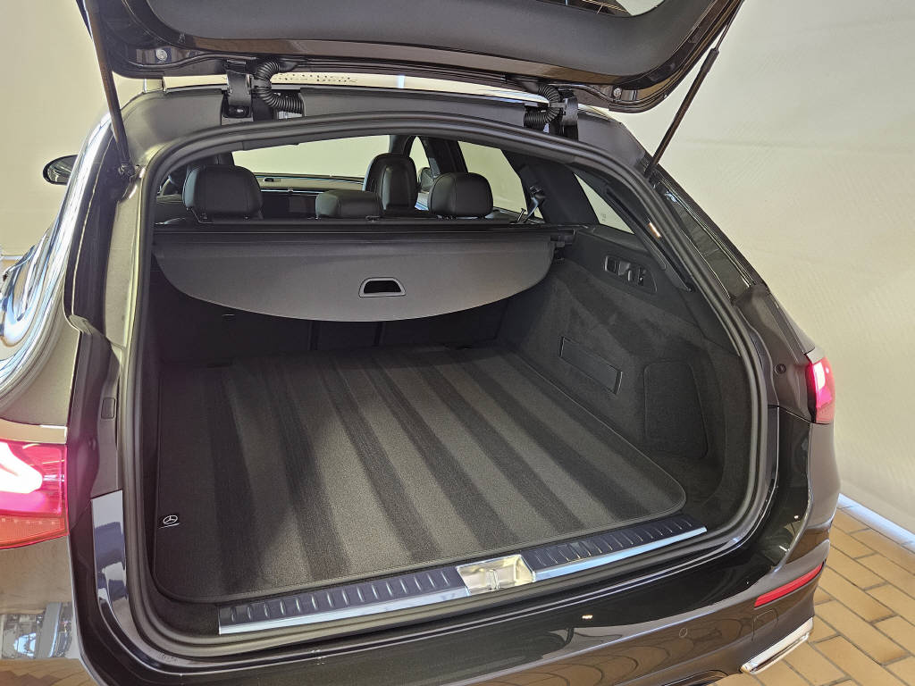 MERCEDES-BENZ E 450 4Matic AMG Line Kombi-showroom-element-3