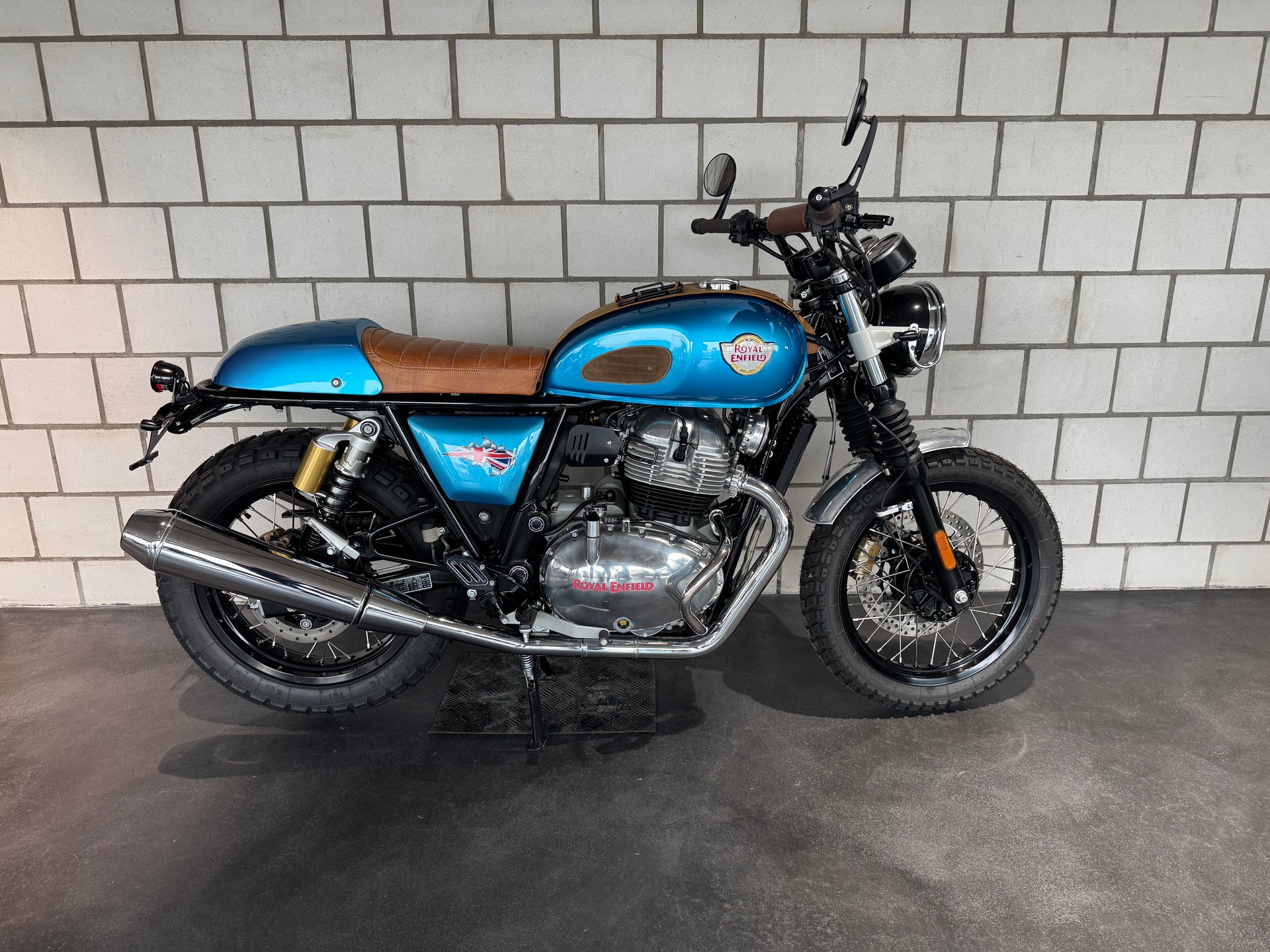 ROYAL ENFIELD Interceptor 650 Custom-image-2
