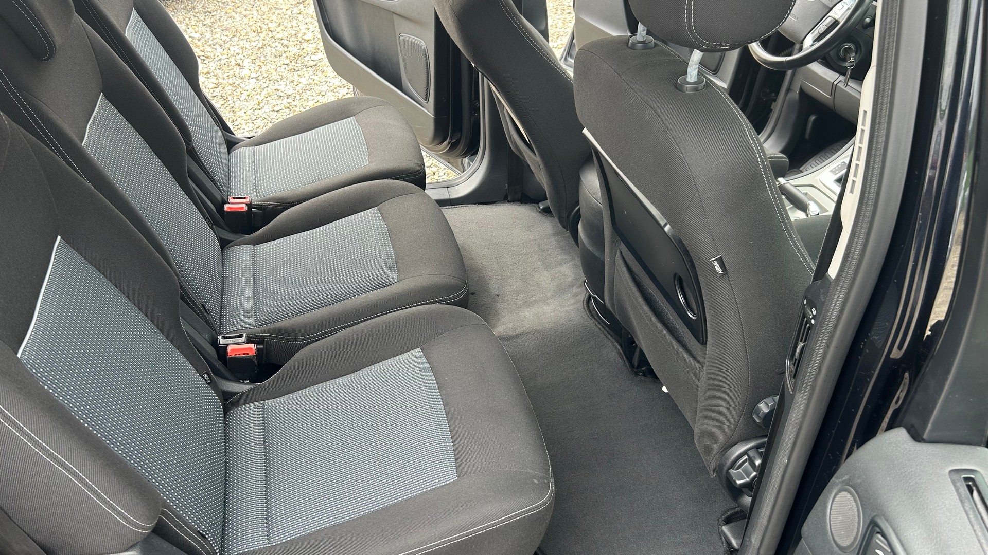 FORD S-Max 2.0 TDCi KNIE-Edition PowerShift-image-22