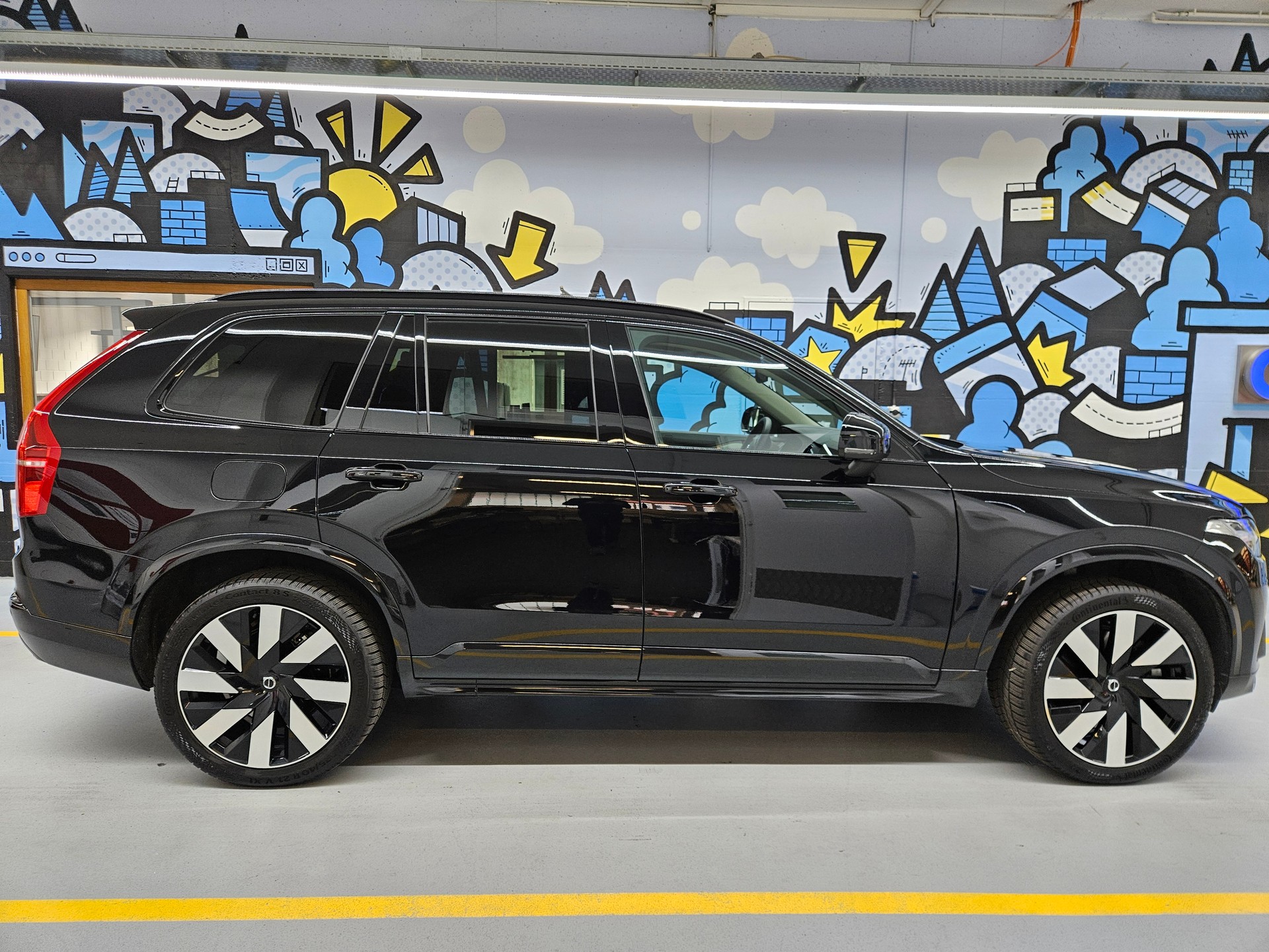 VOLVO XC90 T8 eAWD PluginHybrid Plus Dark Geartronic-showroom-element-2
