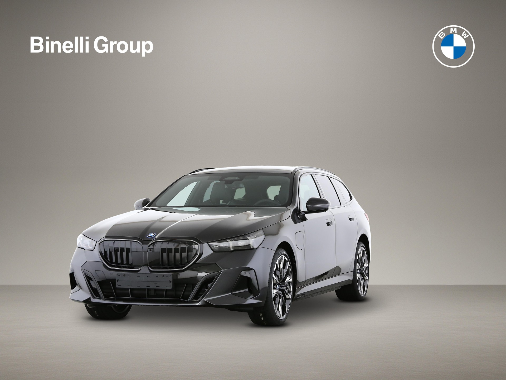 BMW 550e xDrive Touring