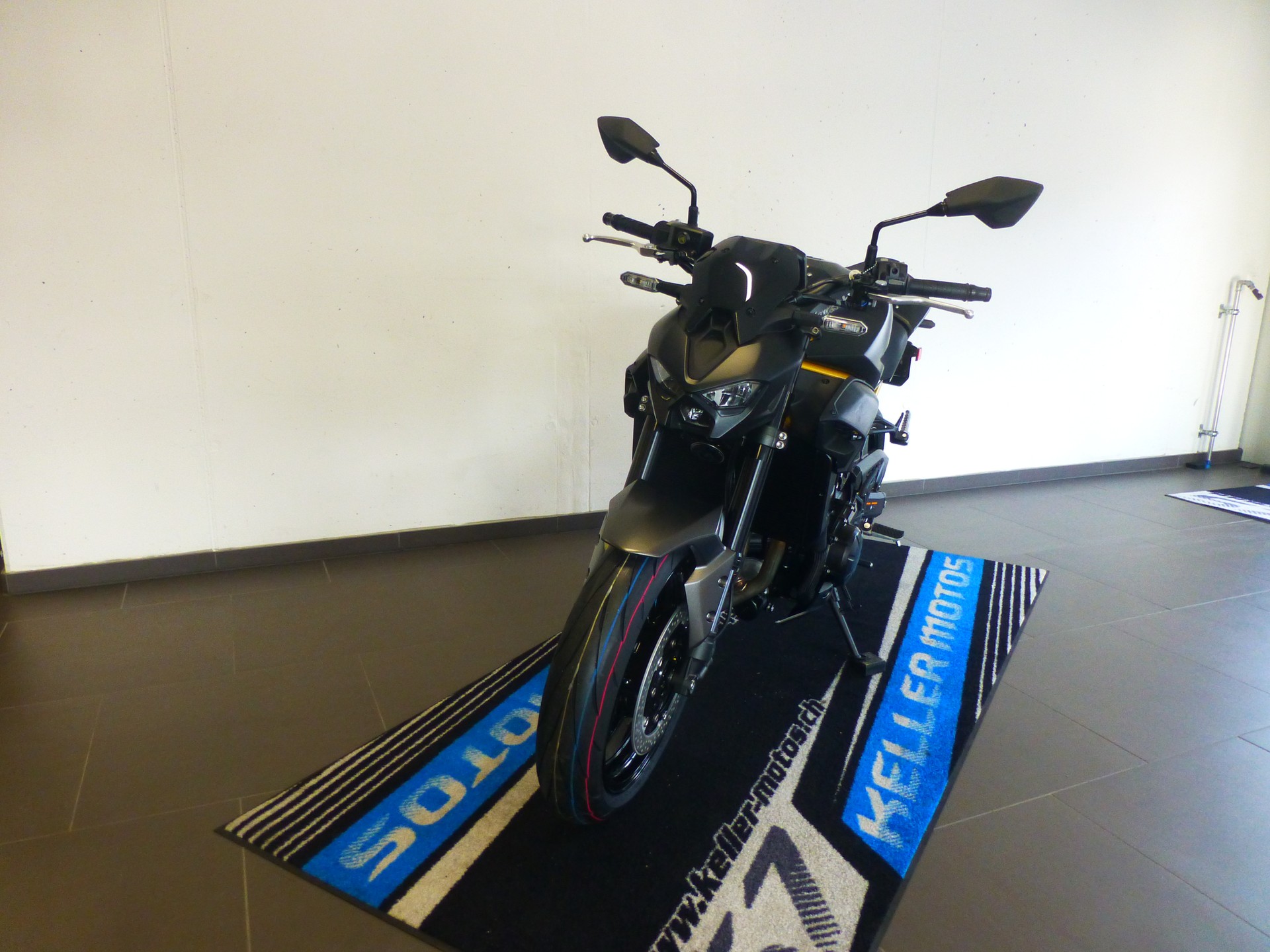 KAWASAKI Z 900 (35kW)-image-10