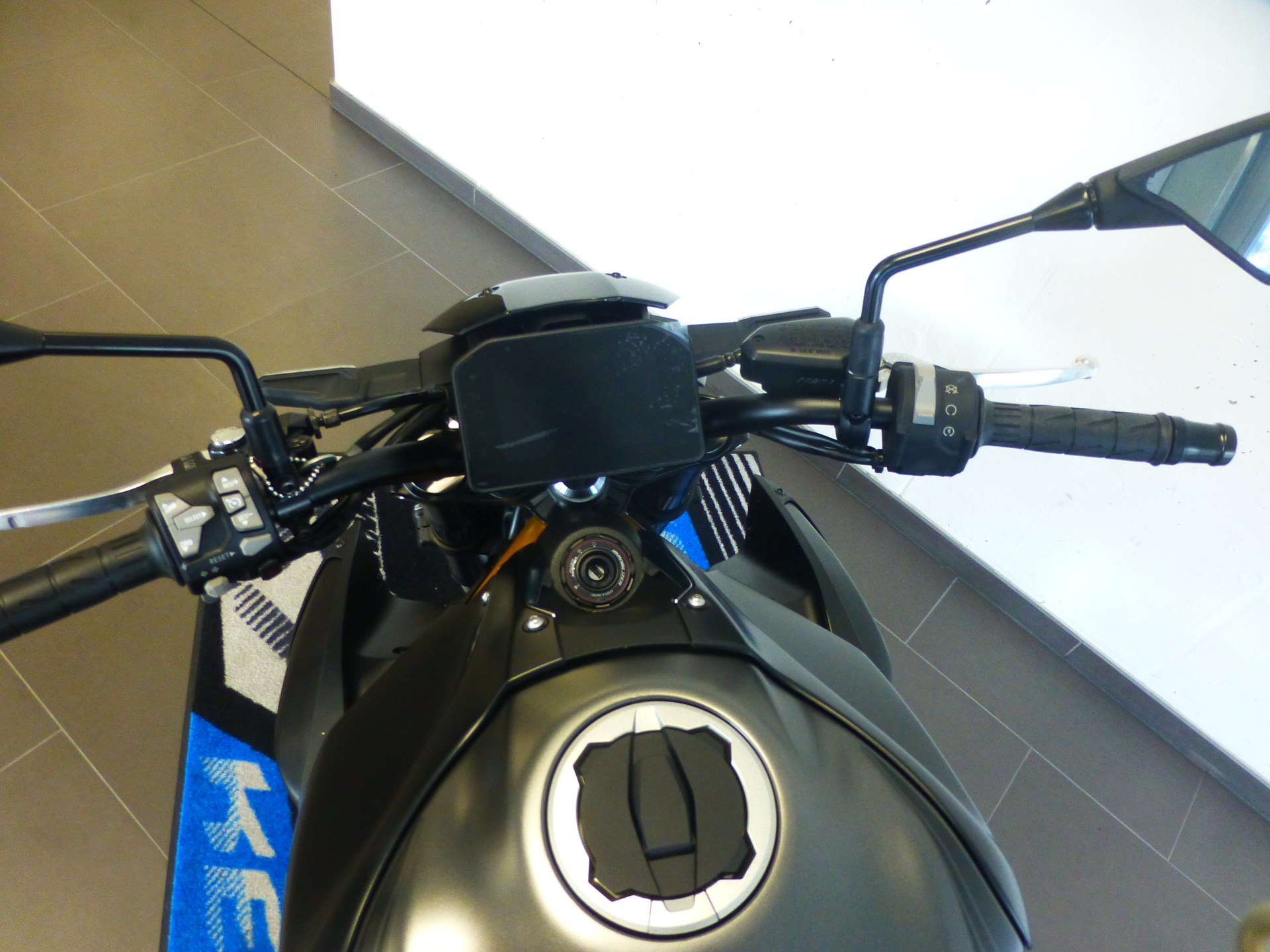 KAWASAKI Z 900 (35kW)-image-9