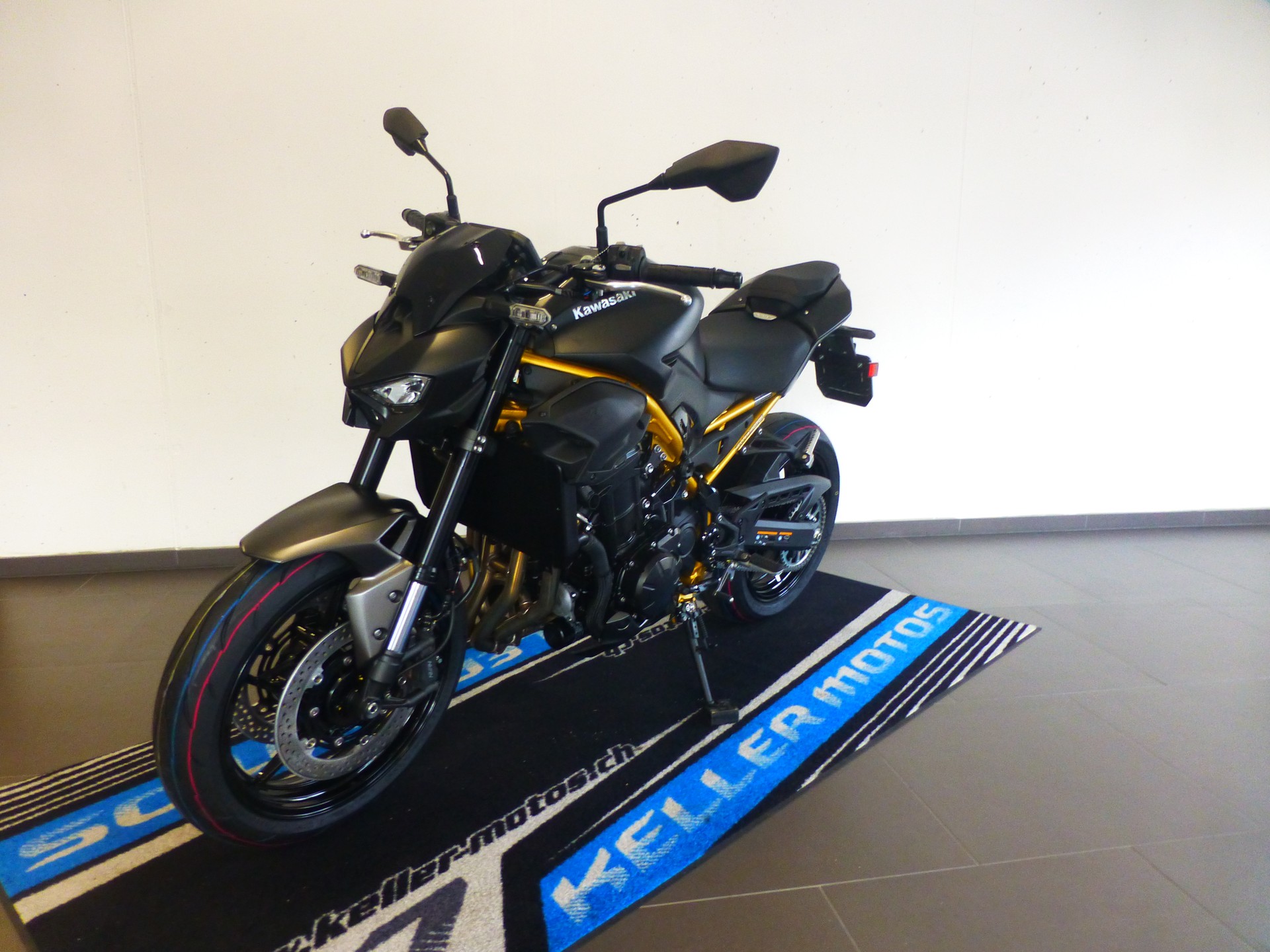 KAWASAKI Z 900 (35kW)-image-4