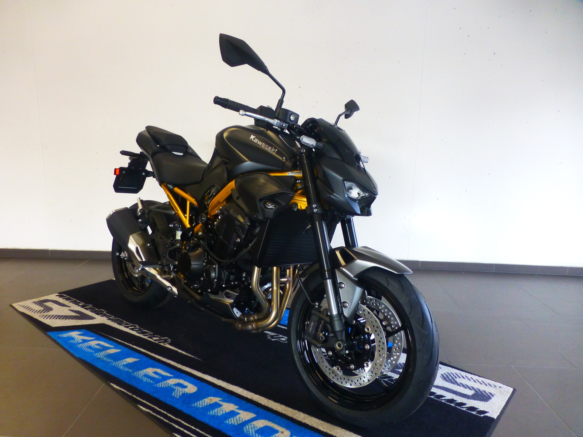 KAWASAKI Z 900 (35kW)-image-3
