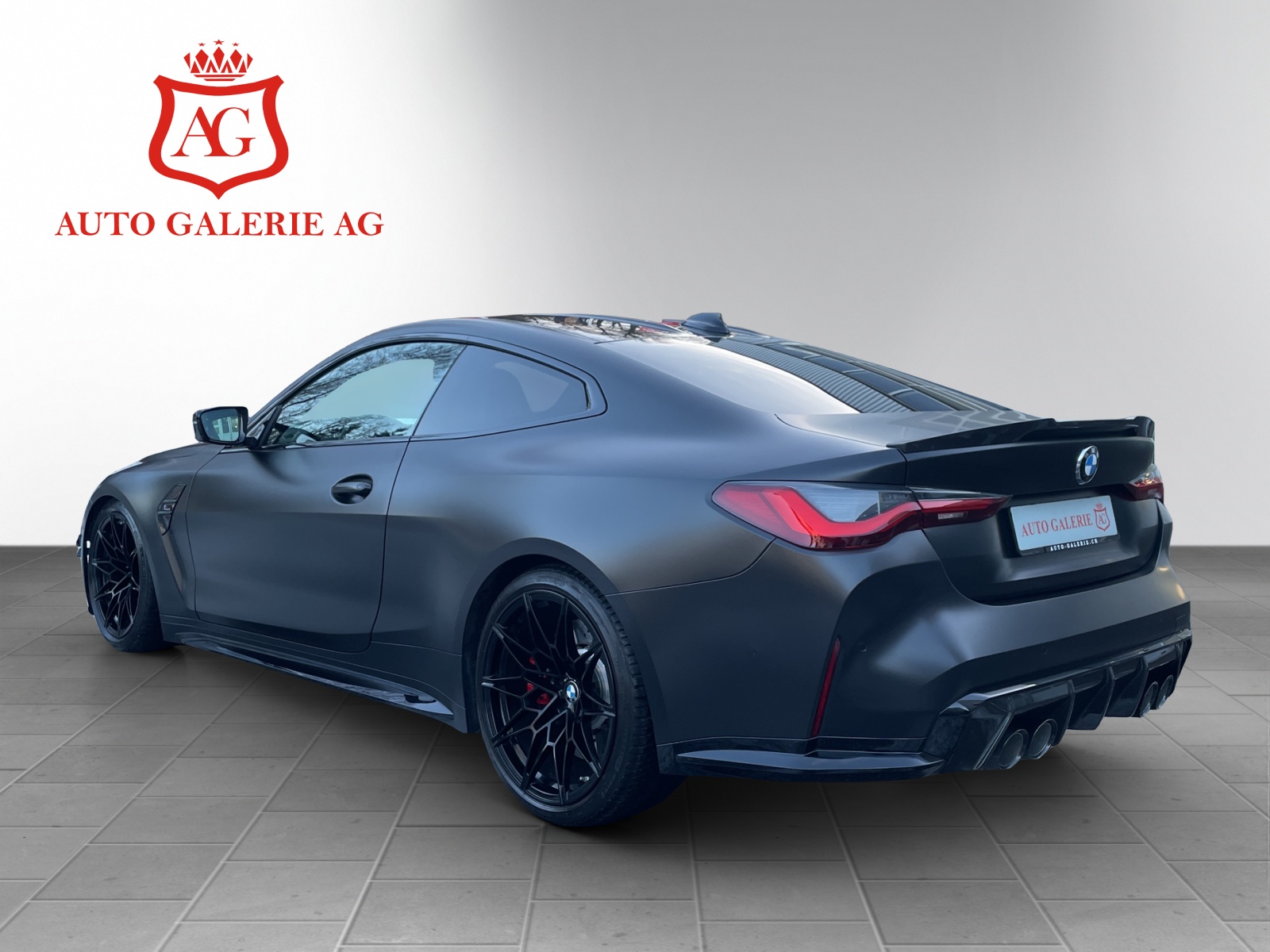 BMW M4 Coupé Competition-showroom-element-2