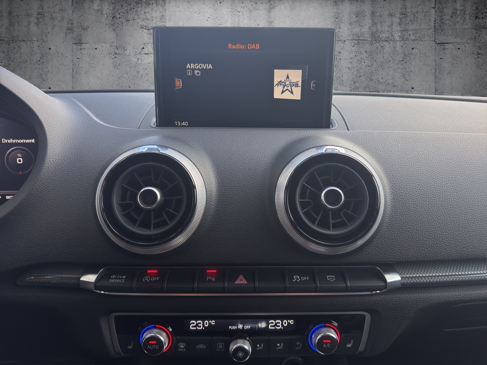 AUDI RS3 Sportback 2.5 TSI quattro S-tronic Ohne OPF-image-16