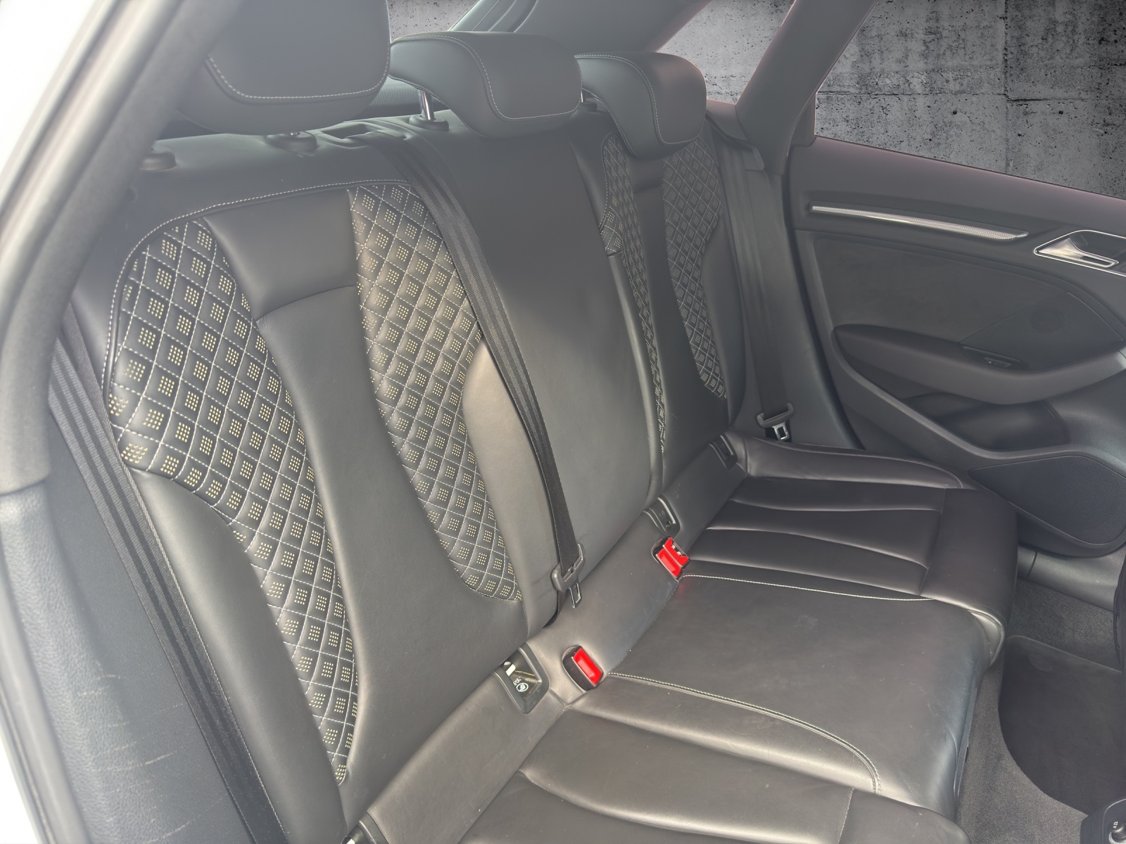 AUDI RS3 Sportback 2.5 TSI quattro S-tronic Ohne OPF-image-9