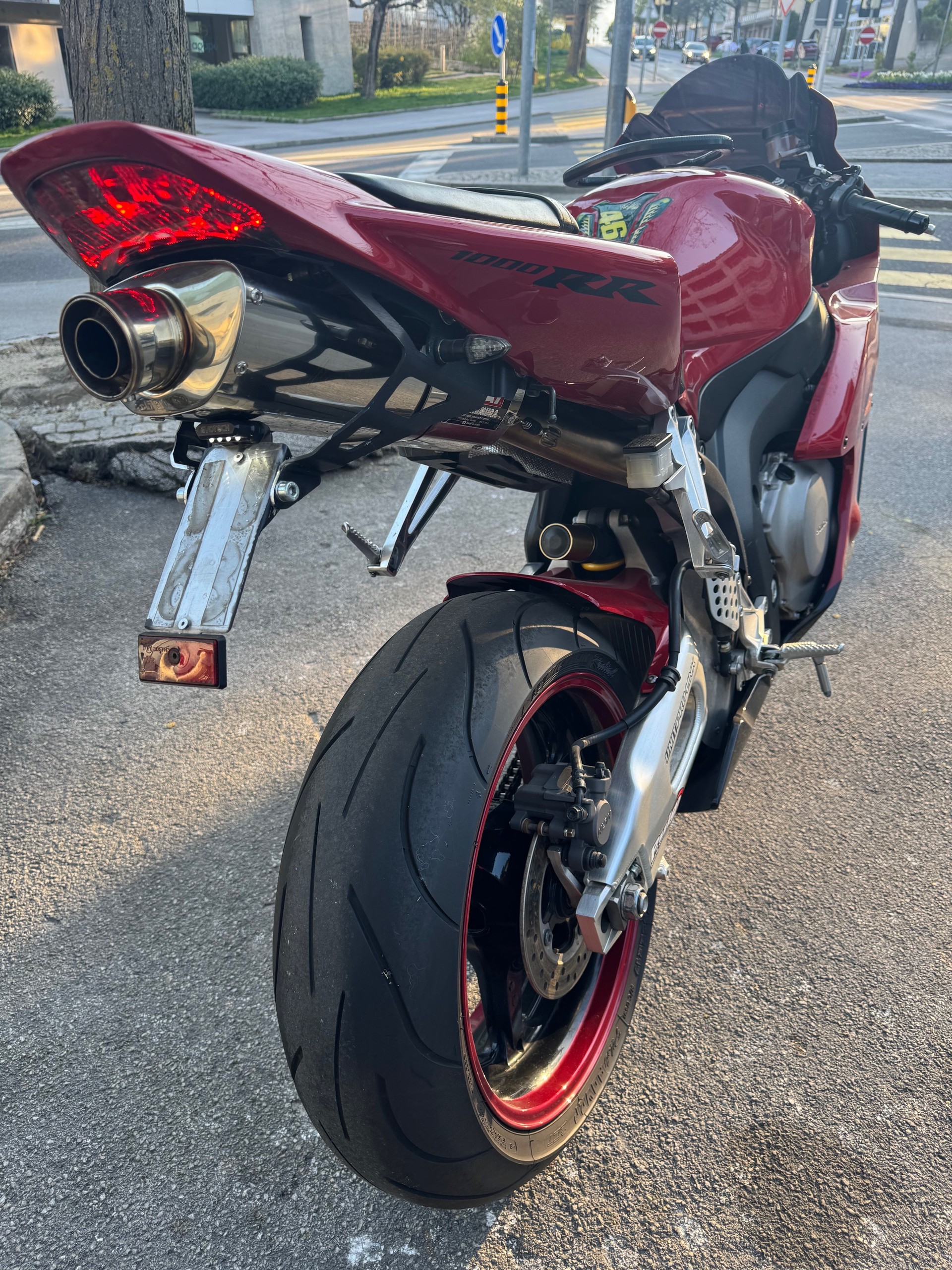 HONDA CBR 1000 RR-image-3