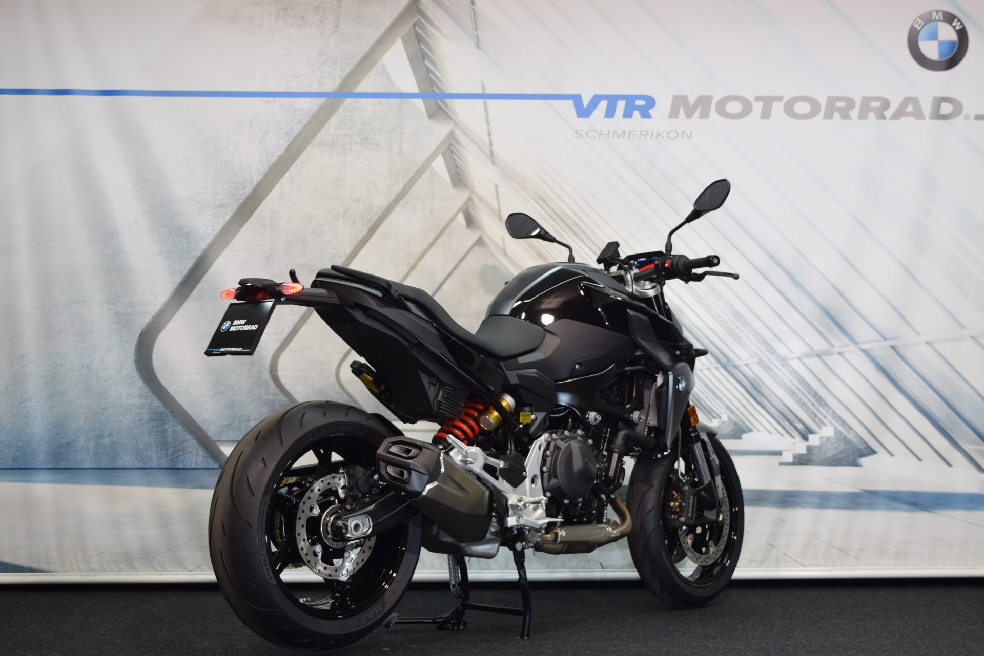 BMW F 900 R A2 Triple Black Vollausstattung 35kW-image-2
