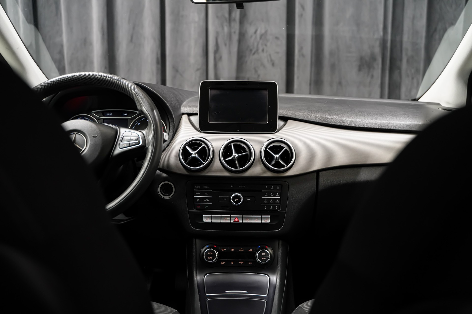 MERCEDES-BENZ B 180 CDI Urban 7G-DCT-image-18