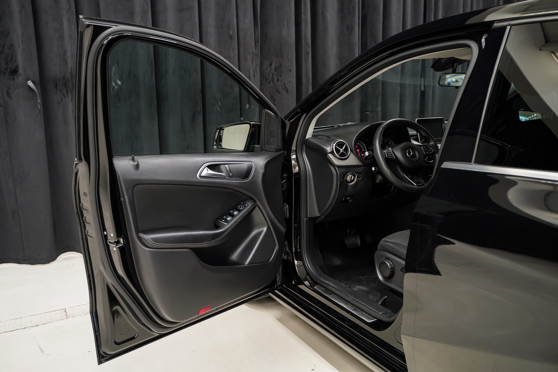 MERCEDES-BENZ B 180 CDI Urban 7G-DCT-image-7