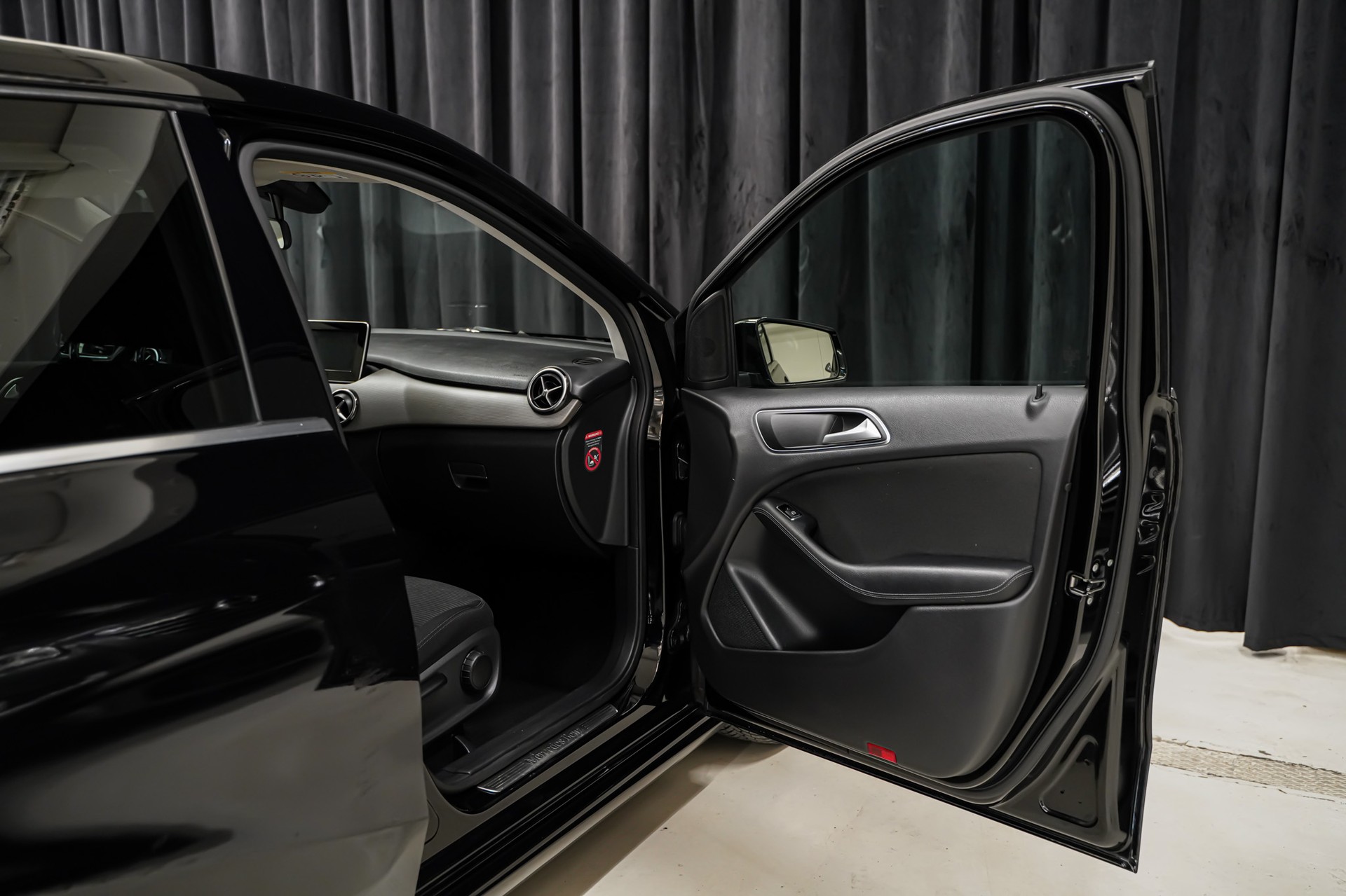 MERCEDES-BENZ B 180 CDI Urban 7G-DCT-image-14