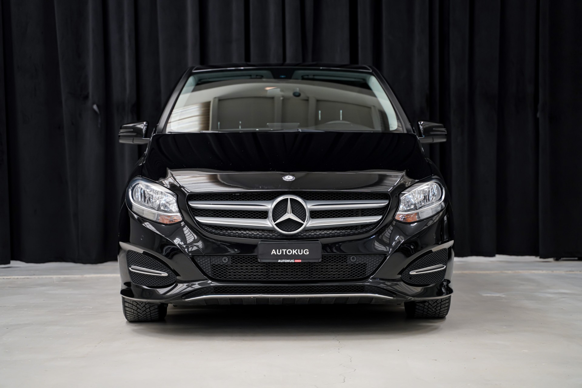 MERCEDES-BENZ B 180 CDI Urban 7G-DCT-showroom-element-1
