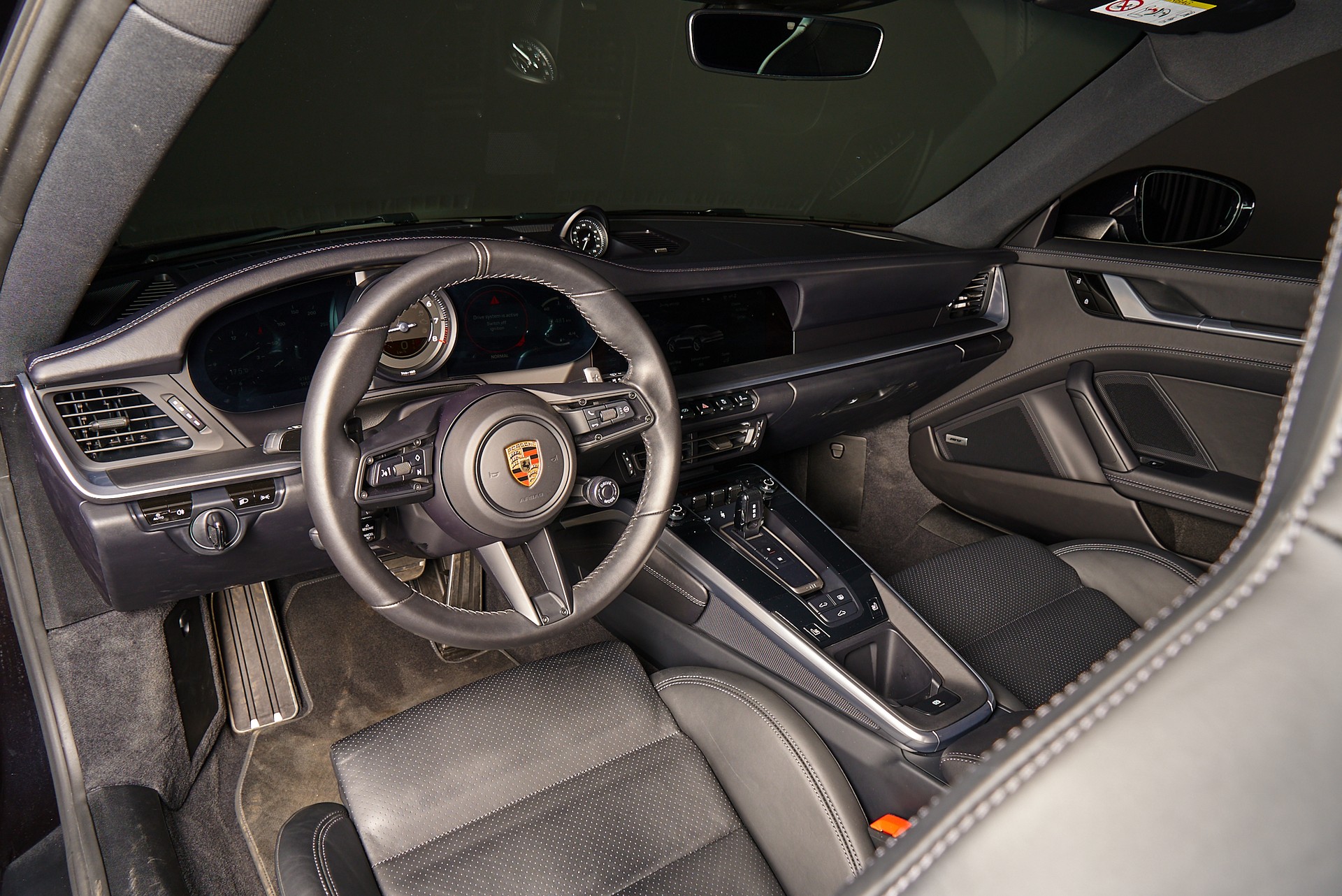 PORSCHE 911 Carrera 4S PDK-image-11