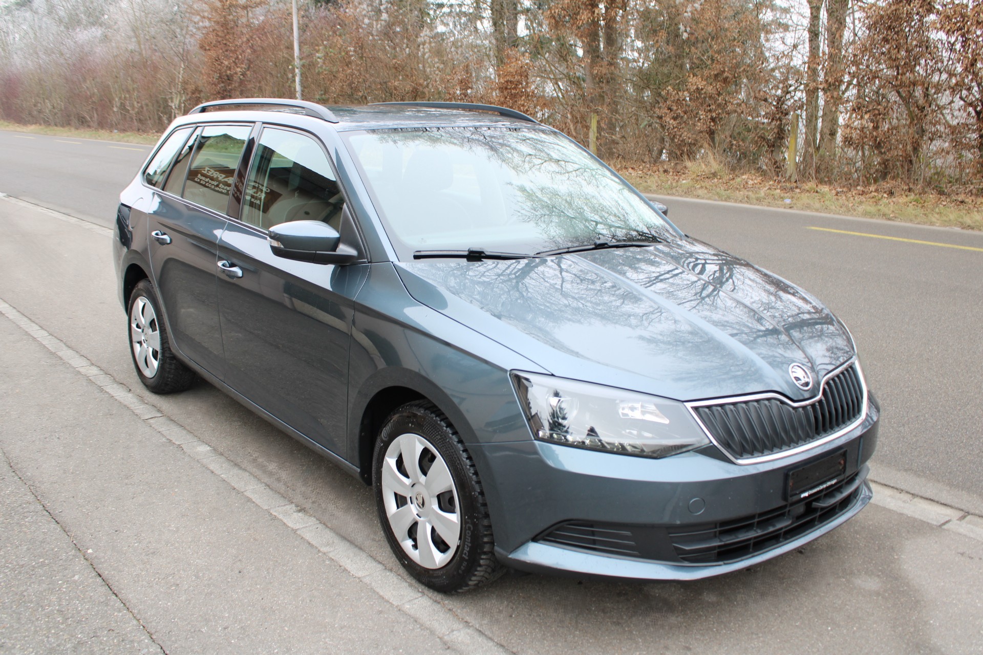 SKODA Fabia 1.2 TSI Ambition DSG-showroom-element-2