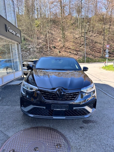 RENAULT Arkana 1.6 E-Tech Engineered-showroom-element-1