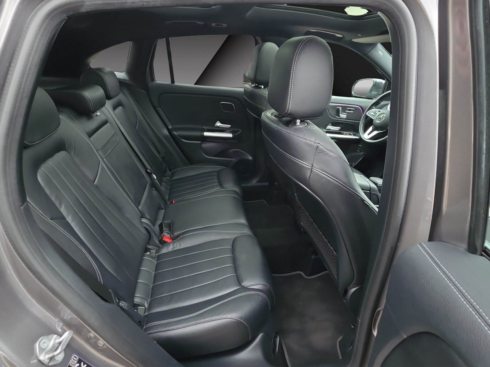 MERCEDES-BENZ GLA 250 4Matic Progressive 8G-DCT-image-17