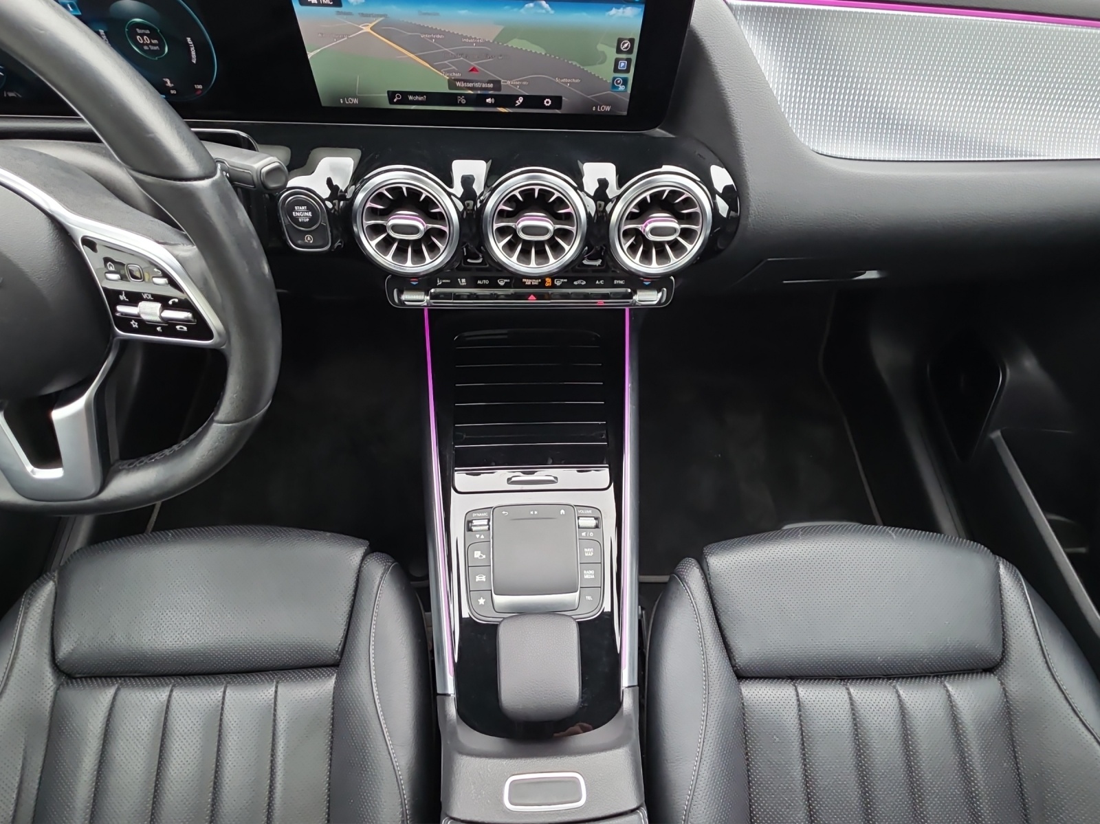 MERCEDES-BENZ GLA 250 4Matic Progressive 8G-DCT-image-11