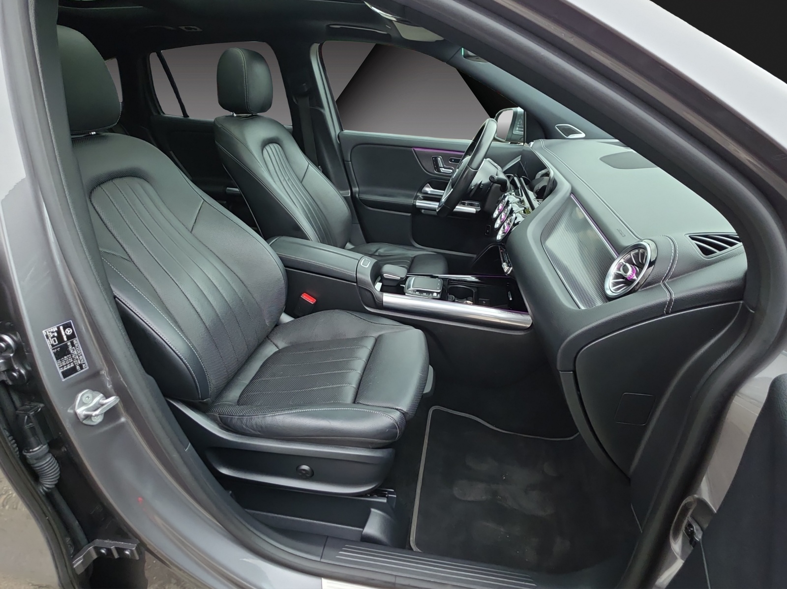 MERCEDES-BENZ GLA 250 4Matic Progressive 8G-DCT-image-16
