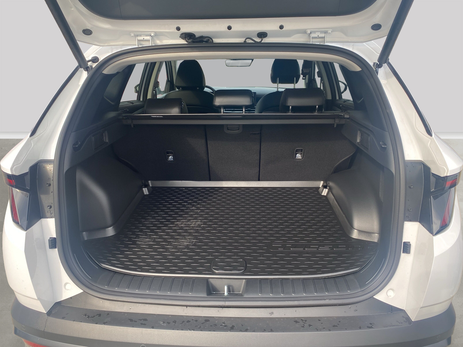 HYUNDAI Tucson 1.6 TGDI HEV Swiss Edition 4WD-showroom-element-3