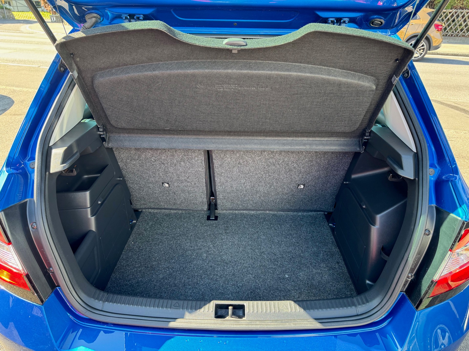 SKODA Fabia 1.2 TSI Swiss Edition DSG-image-28