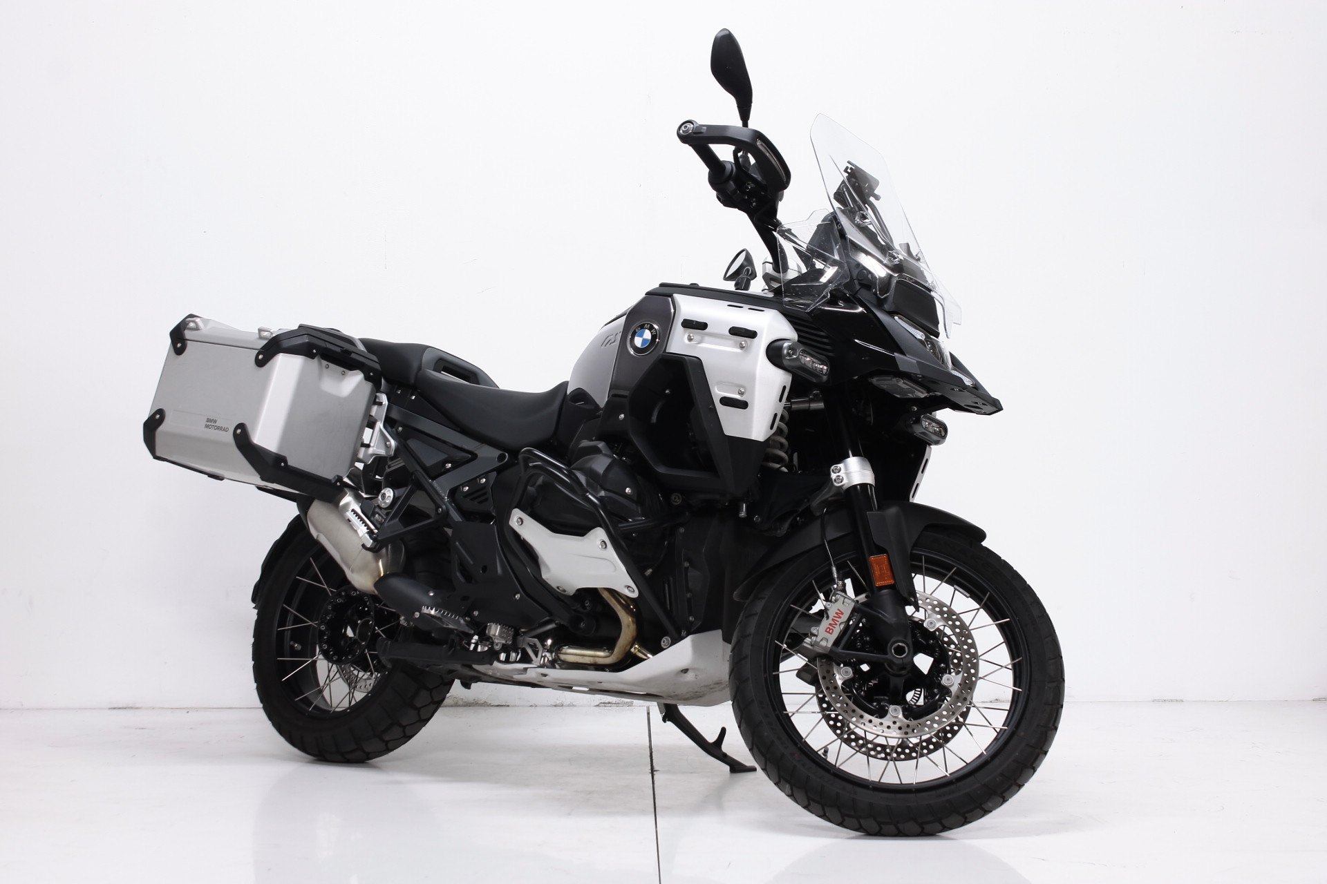 BMW R 1300 GS Adventure-image-0