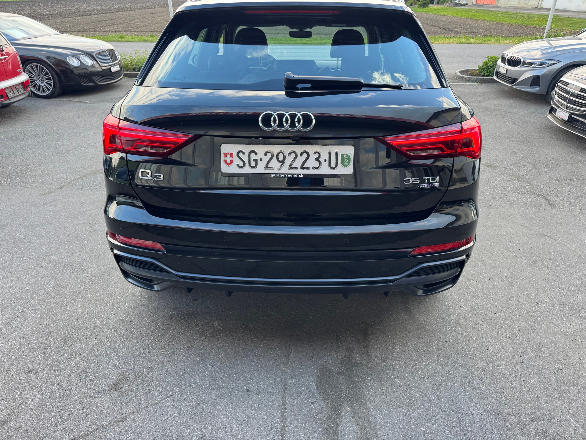 AUDI Q3 35 TDI S line Attraction quattro S-tronic-image-10