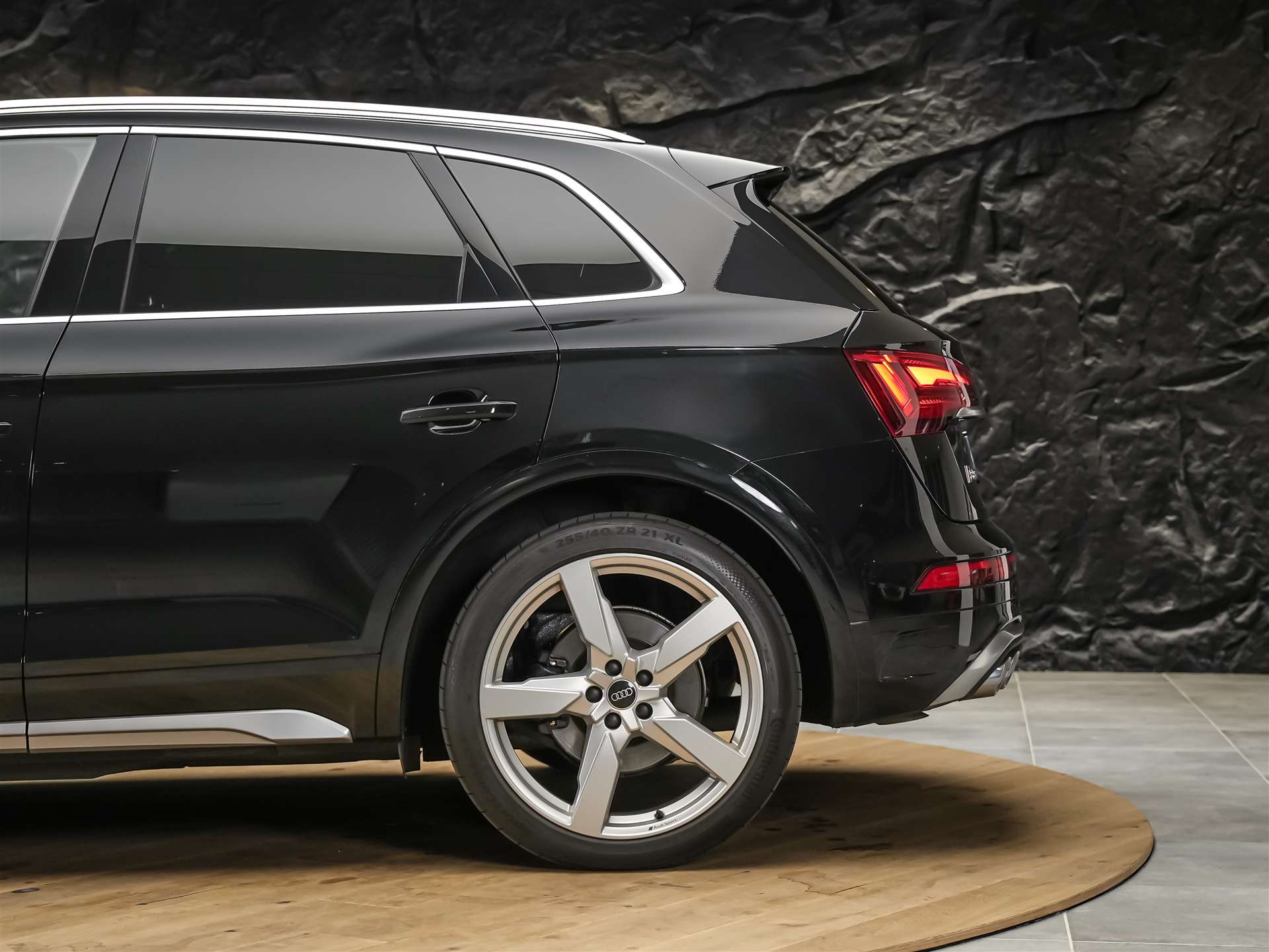 AUDI SQ5 TDI quattro tiptronic *Sitzbelüftung*Panorama*Leder*-image-19