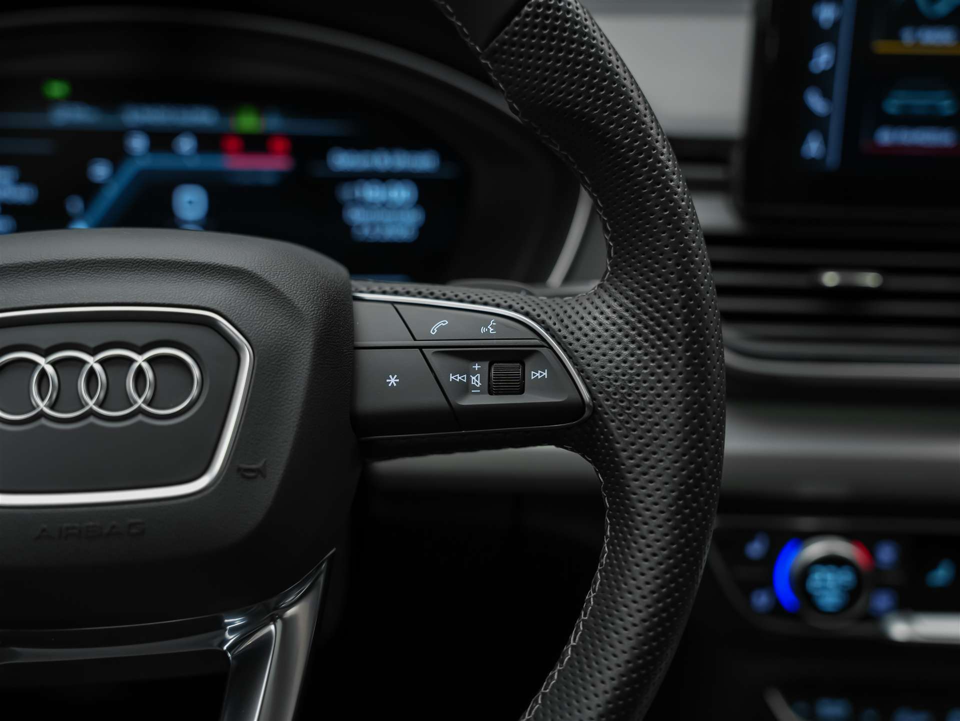 AUDI SQ5 TDI quattro tiptronic *Sitzbelüftung*Panorama*Leder*-image-30