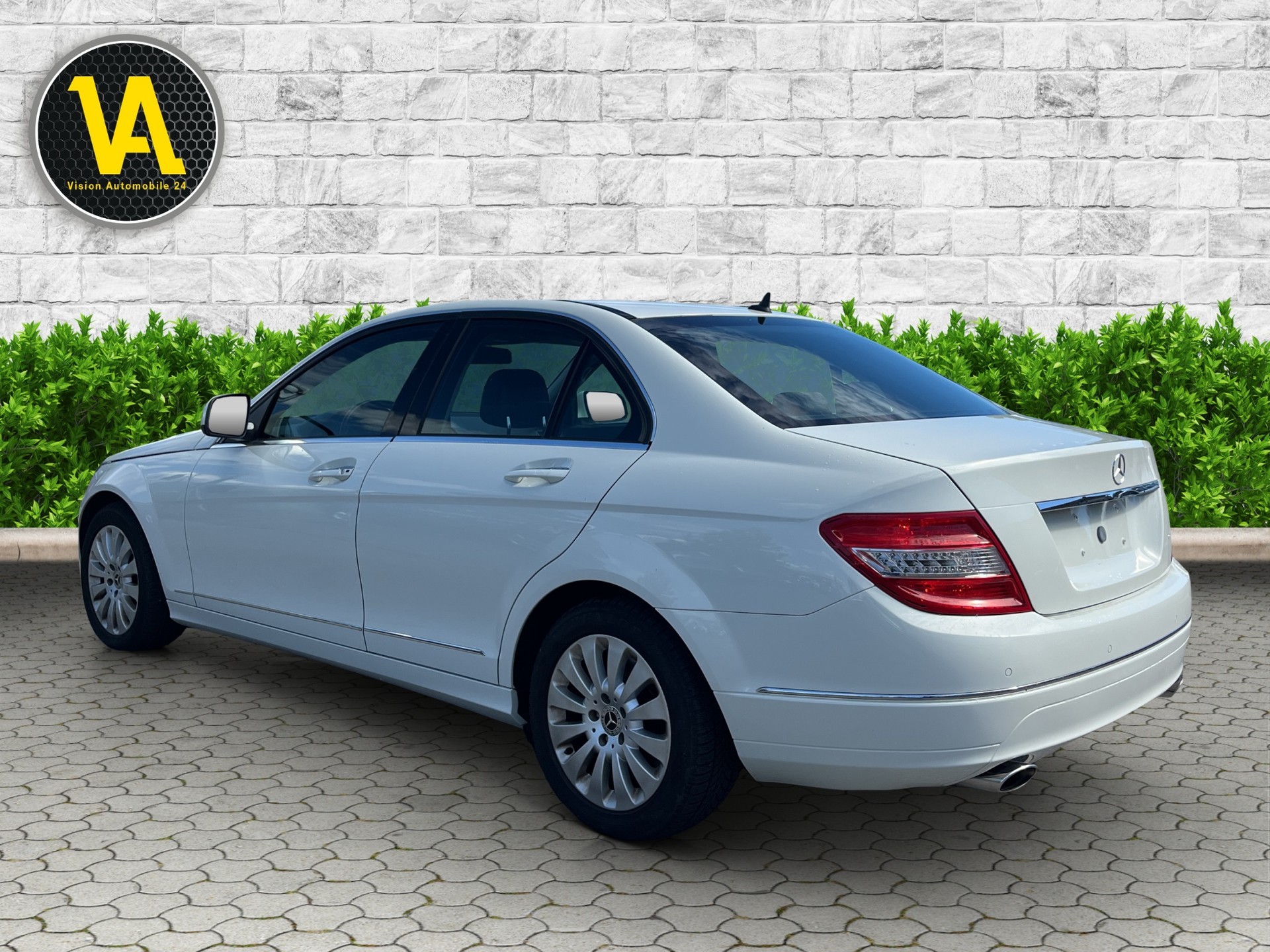MERCEDES-BENZ C 300 (280) Elégance 4Matic 7G-Tronic-image-7