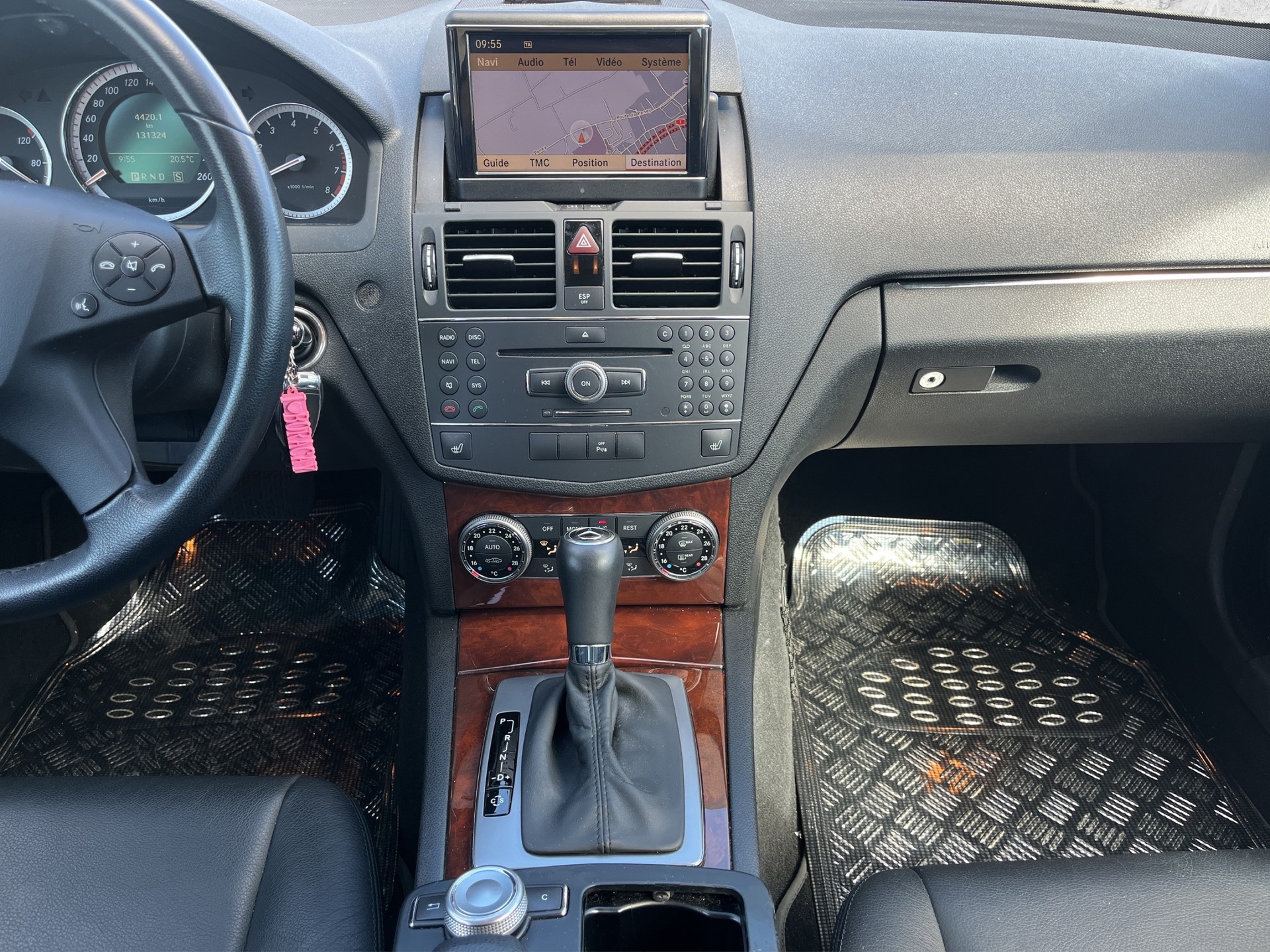 MERCEDES-BENZ C 300 (280) Elégance 4Matic 7G-Tronic-image-9