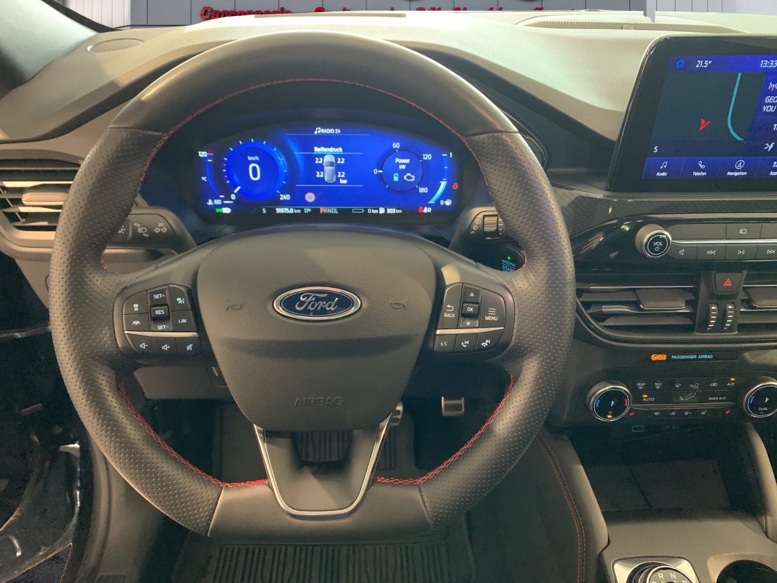 FORD Kuga 2.5 Plug-in Hybrid ST-Line X-image-8