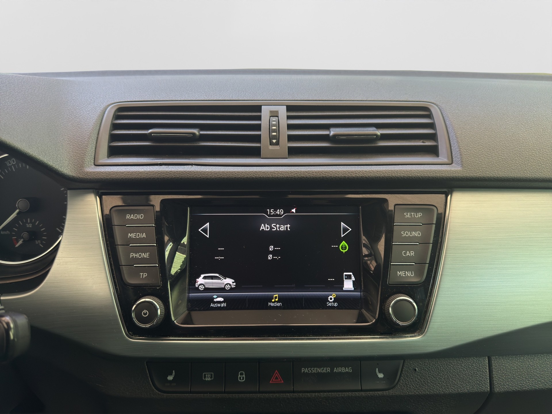 SKODA Fabia 1.0 TSI Ambition-image-11