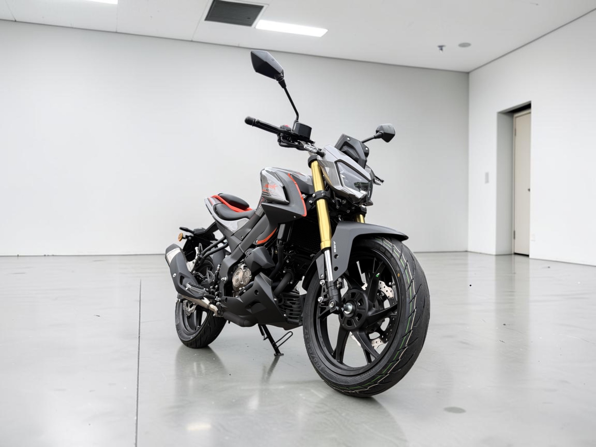 QJ SRK 125 S-image-12