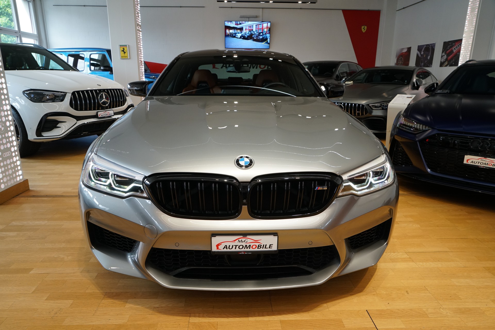 BMW M5 xDrive Competition Drivelogic "Grail Exhaust"-showroom-element-1