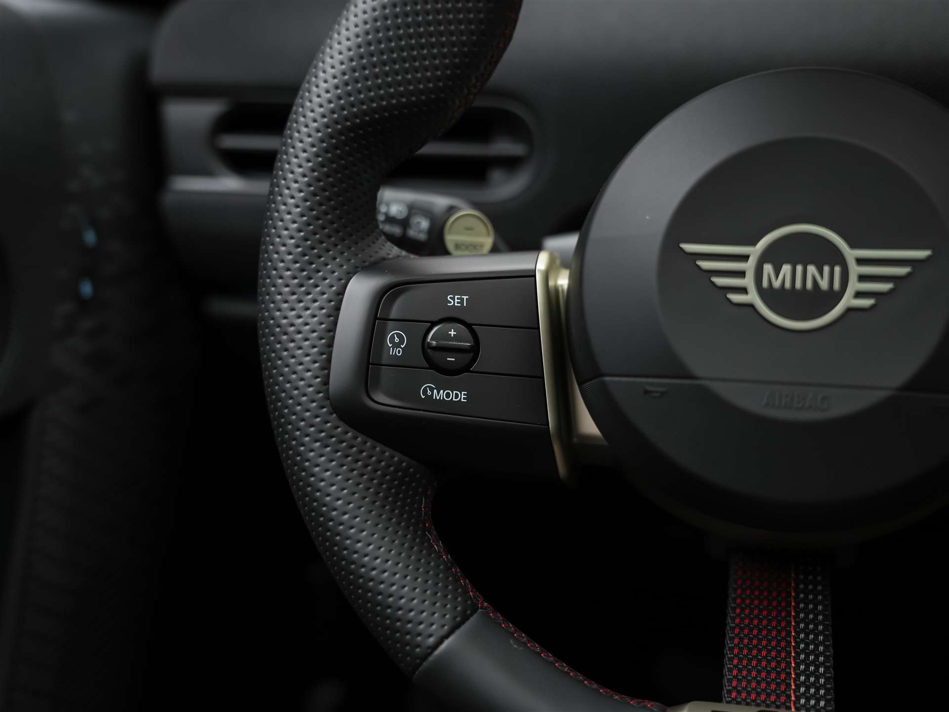 MINI Cooper S DKG John Cooper Works Trim *Neues Modell*Panorama*Head-Up*-image-25