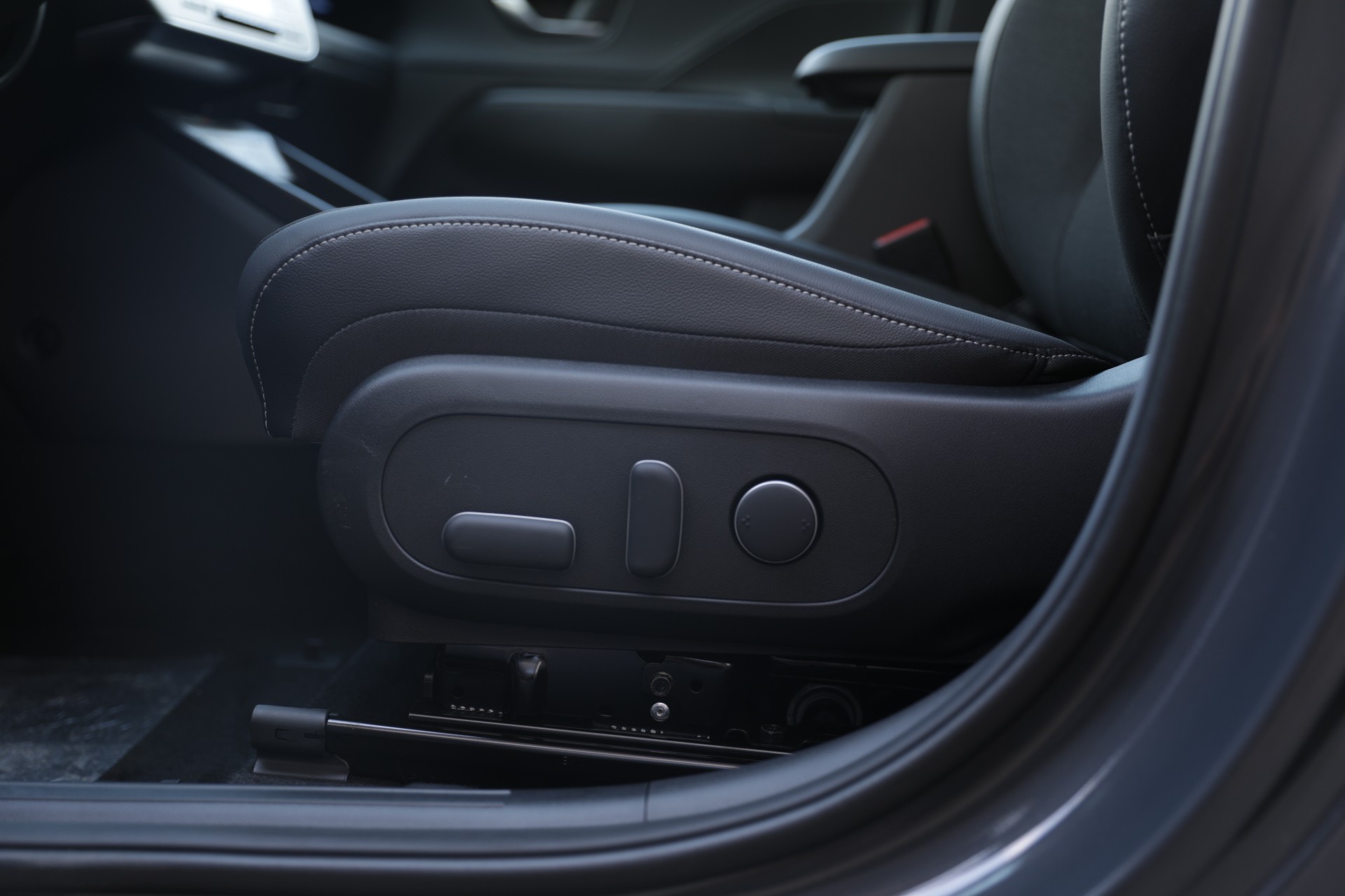 HYUNDAI Kona 1.6 GDi HEV Vertex Swiss Edition DCT-image-9