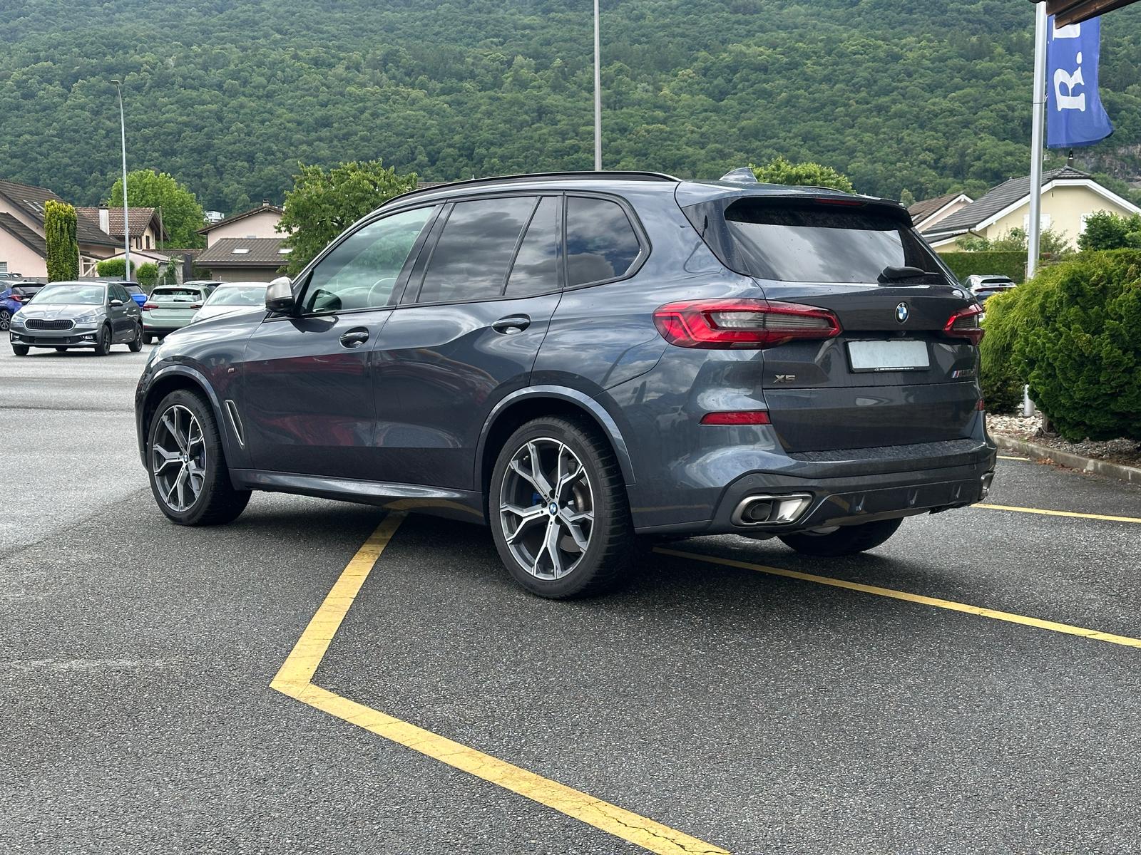 BMW X5 xDrive M50d Steptronic-image-2