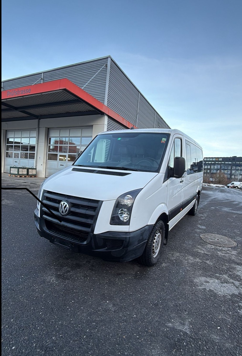 VW Crafter 35 2.5 TDI 109 PS-image-2