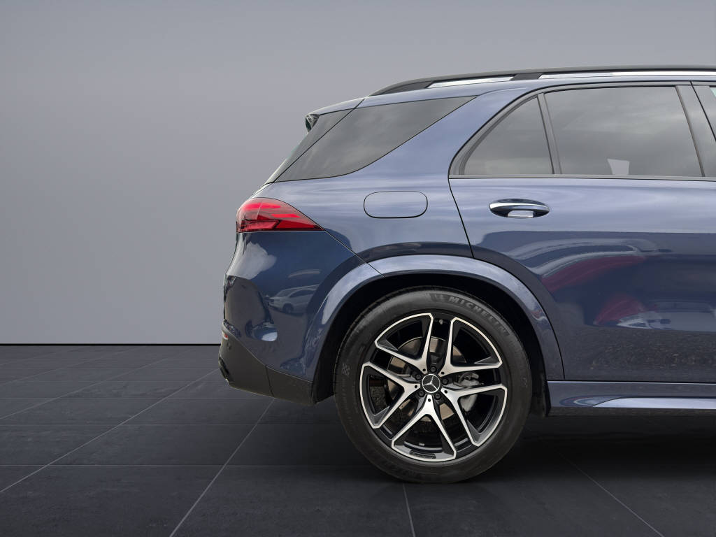 MERCEDES-BENZ GLE 53 AMG 4matic+-image-18