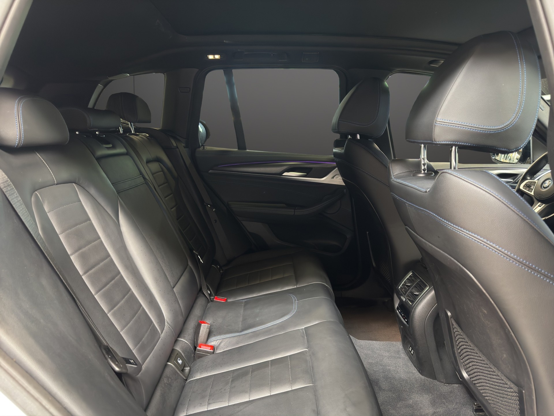 BMW iX3 Impressive-image-16