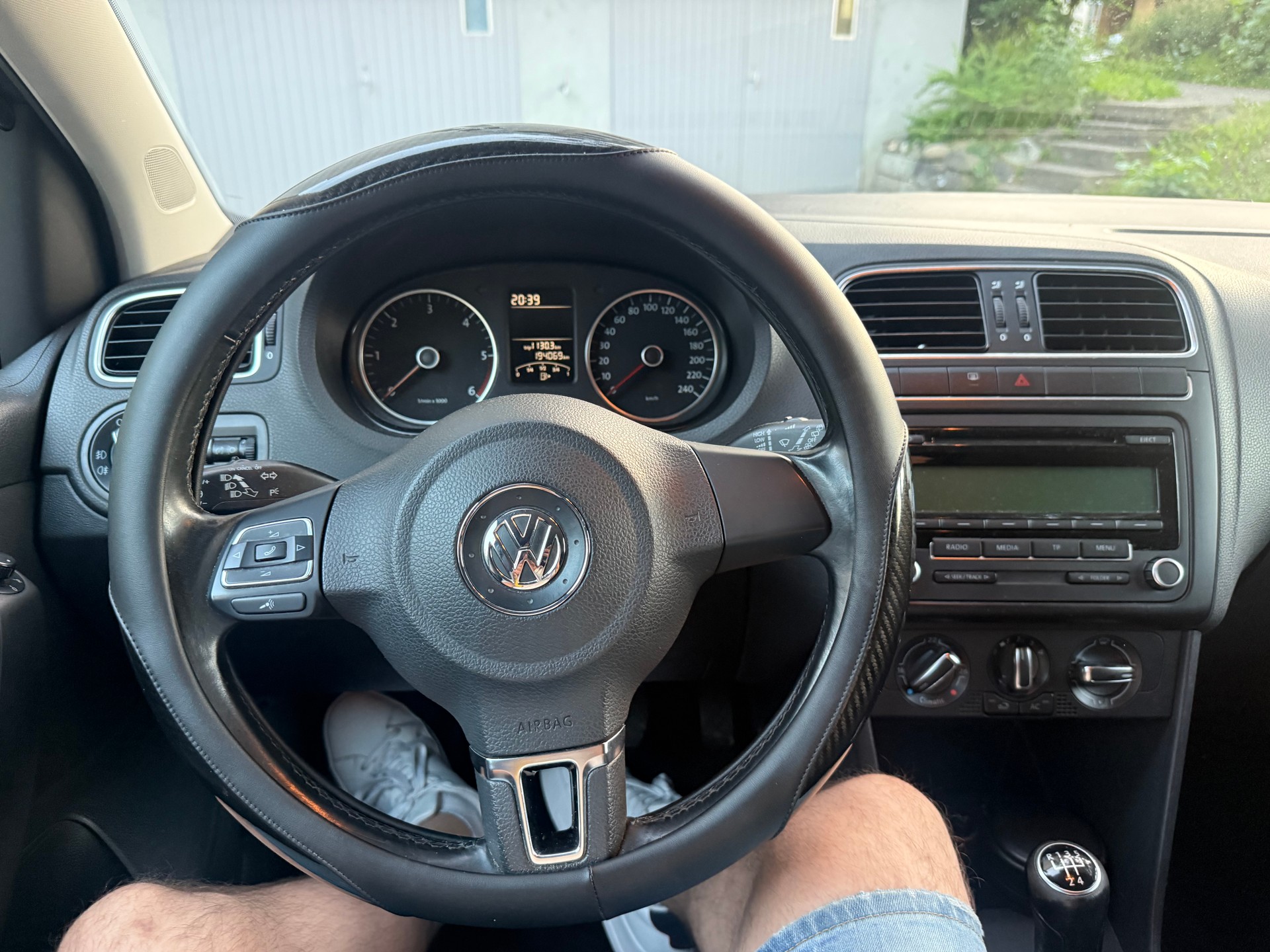 VW Polo 1.6 TDI Trendline-image-7