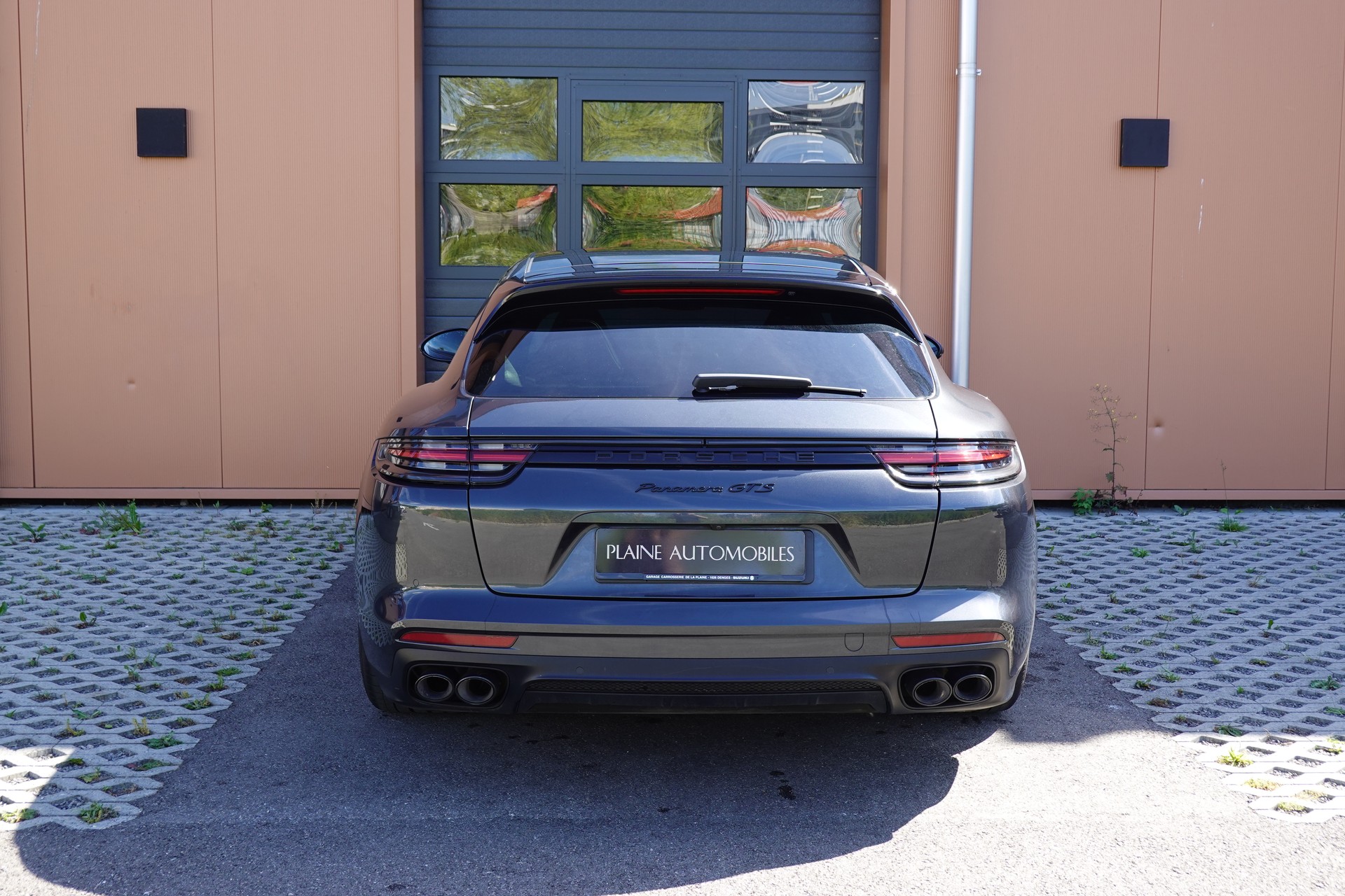 PORSCHE Panamera GTS Sport Turismo PDK "Toit Pano * Roues Directrices * Services Porsche * LED * Son BOSE"-image-8