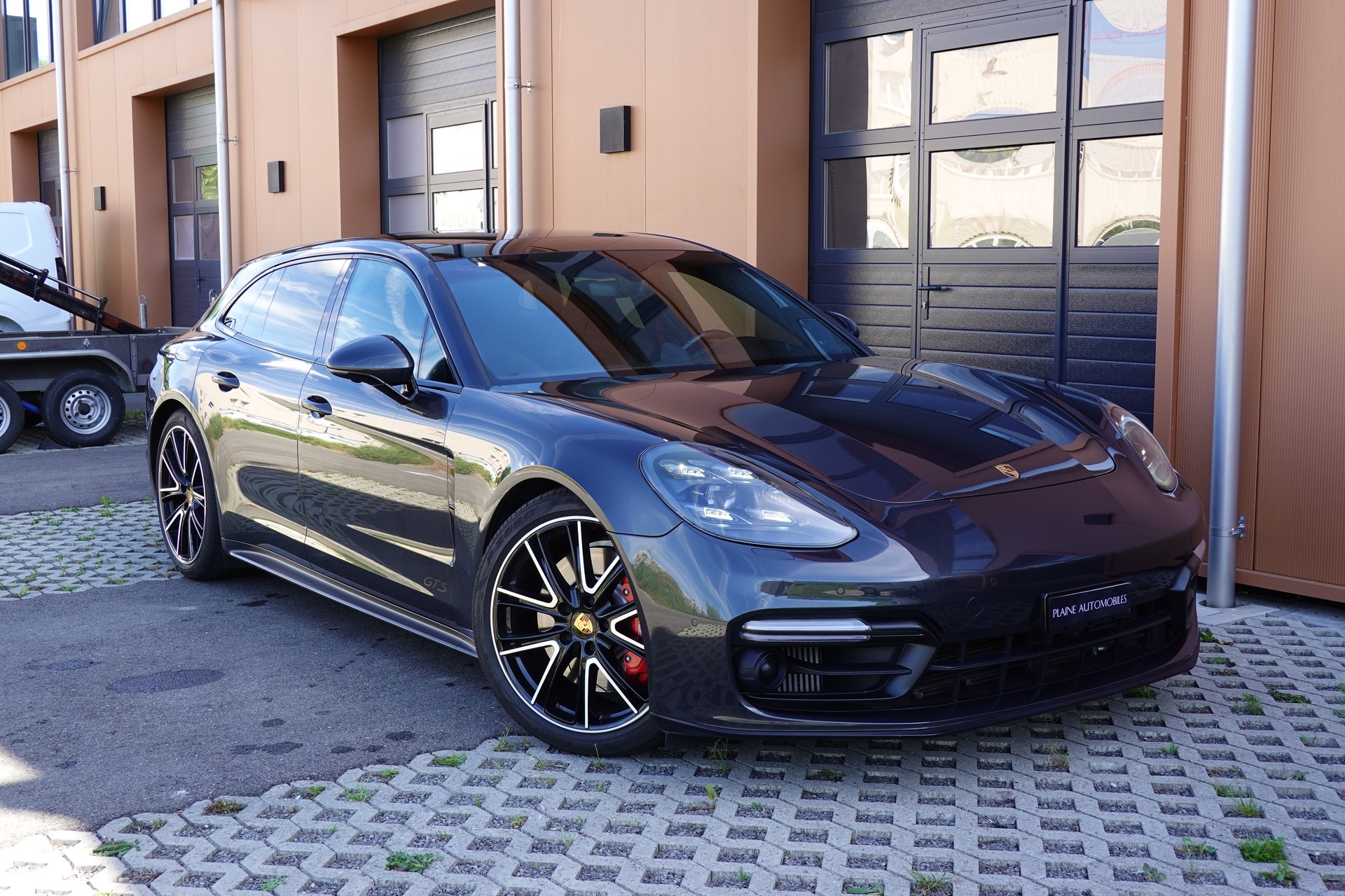 PORSCHE Panamera GTS Sport Turismo PDK "Toit Pano * Roues Directrices * Services Porsche * LED * Son BOSE"-image-5
