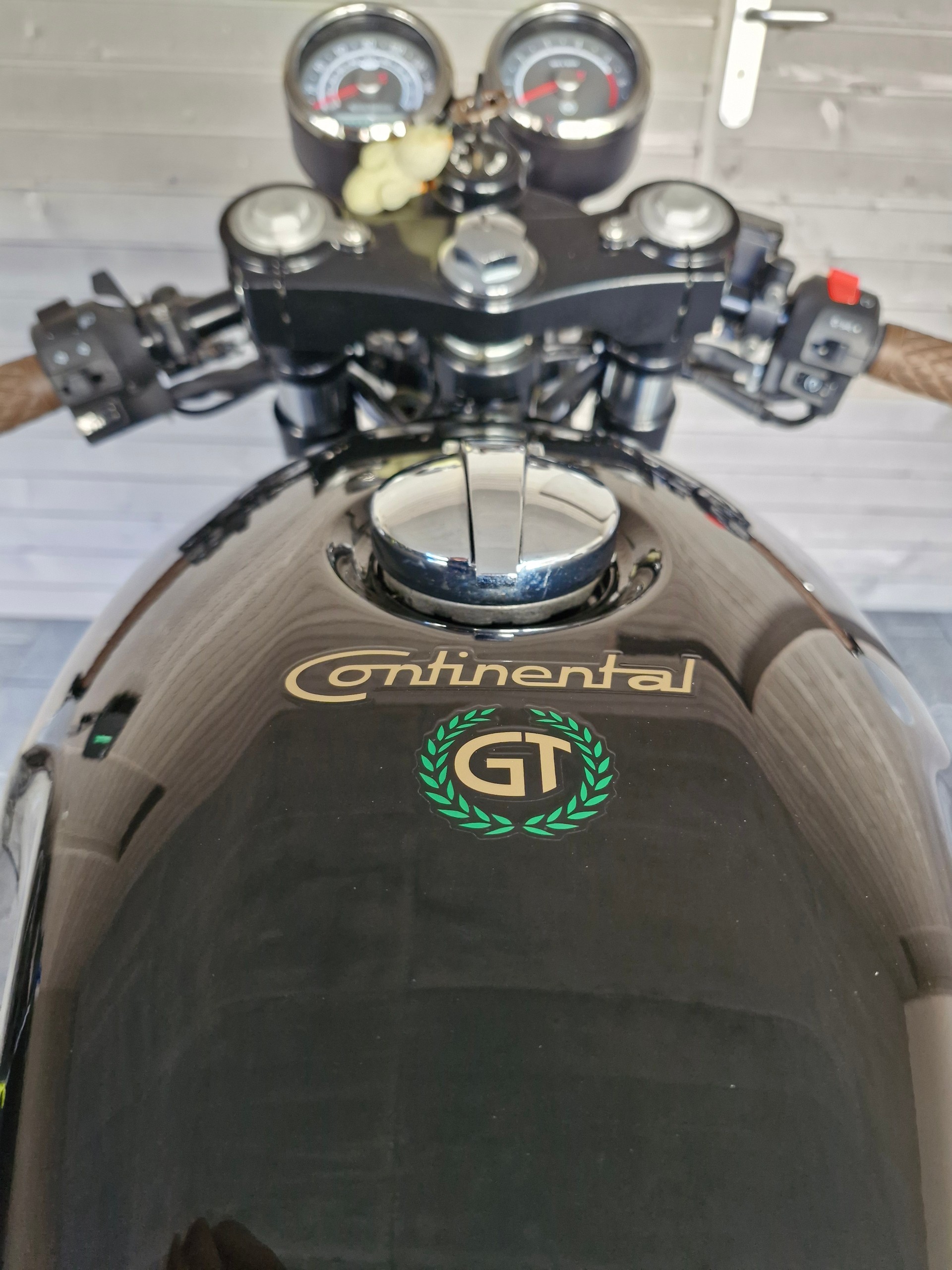 ROYAL ENFIELD Continental GT 535-image-3