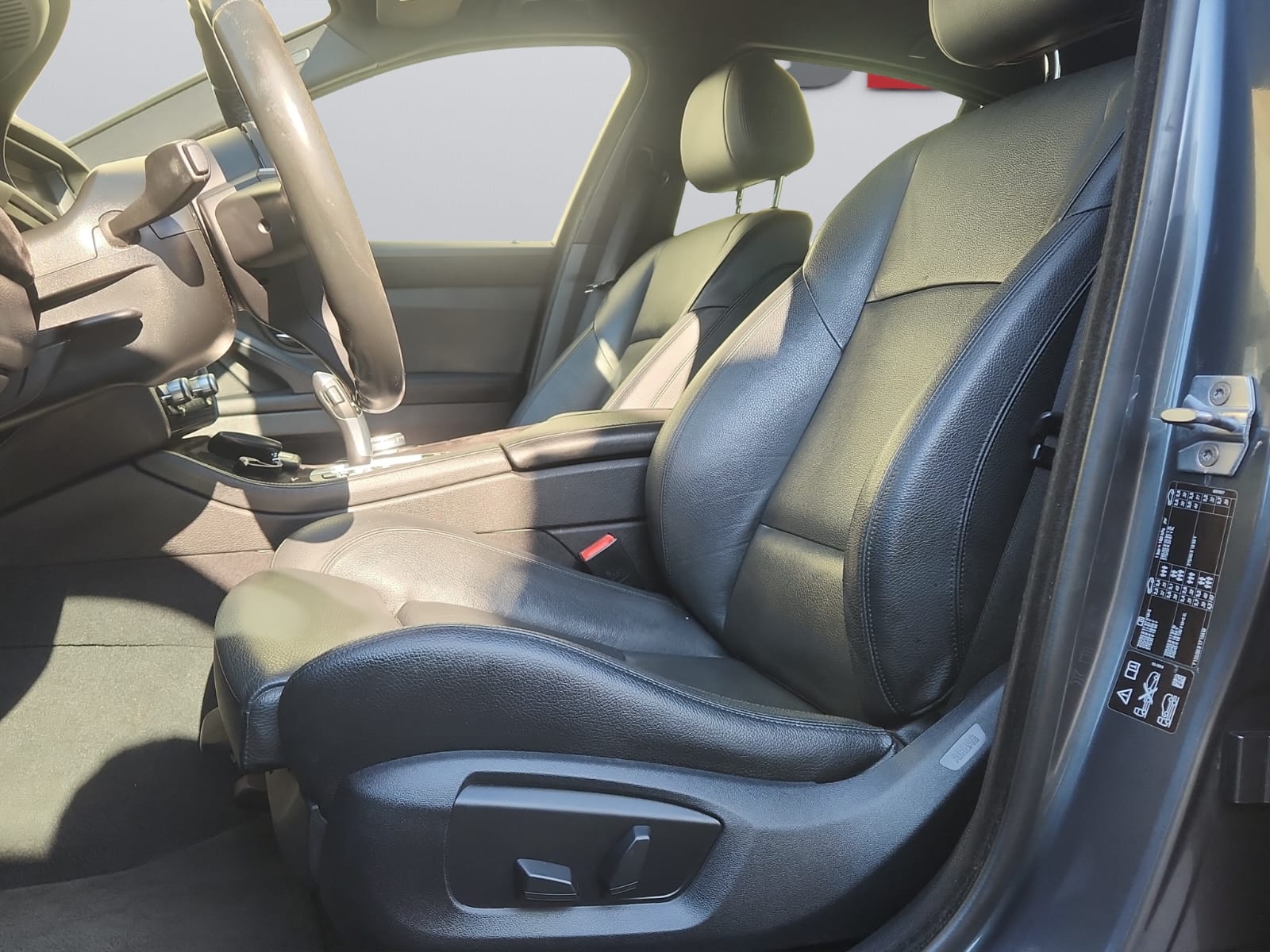 BMW 520d xDrive Luxury Line Steptronic-image-7