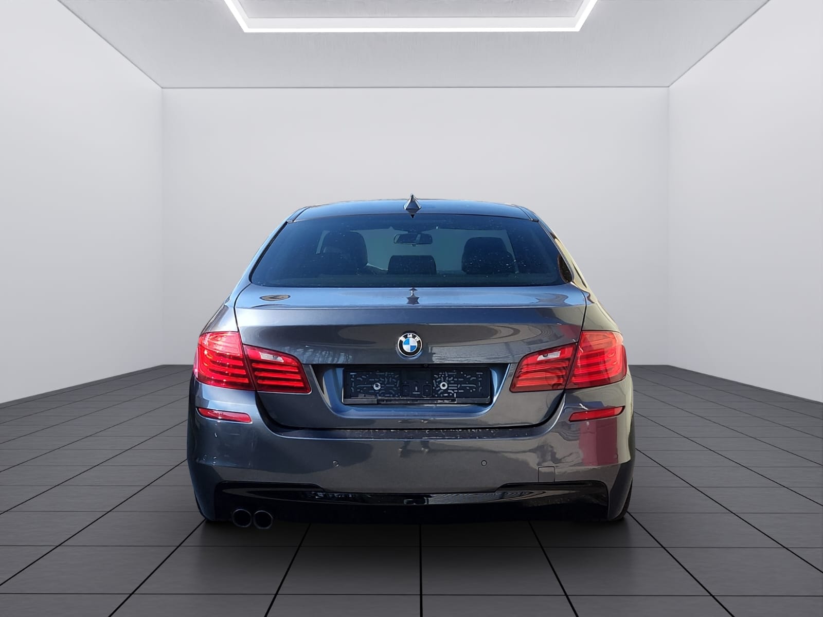 BMW 520d xDrive Luxury Line Steptronic-image-4