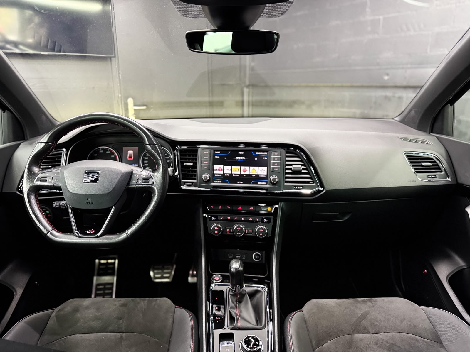 SEAT Ateca 2.0 TSI SWISS FR 4Drive DSG-image-9